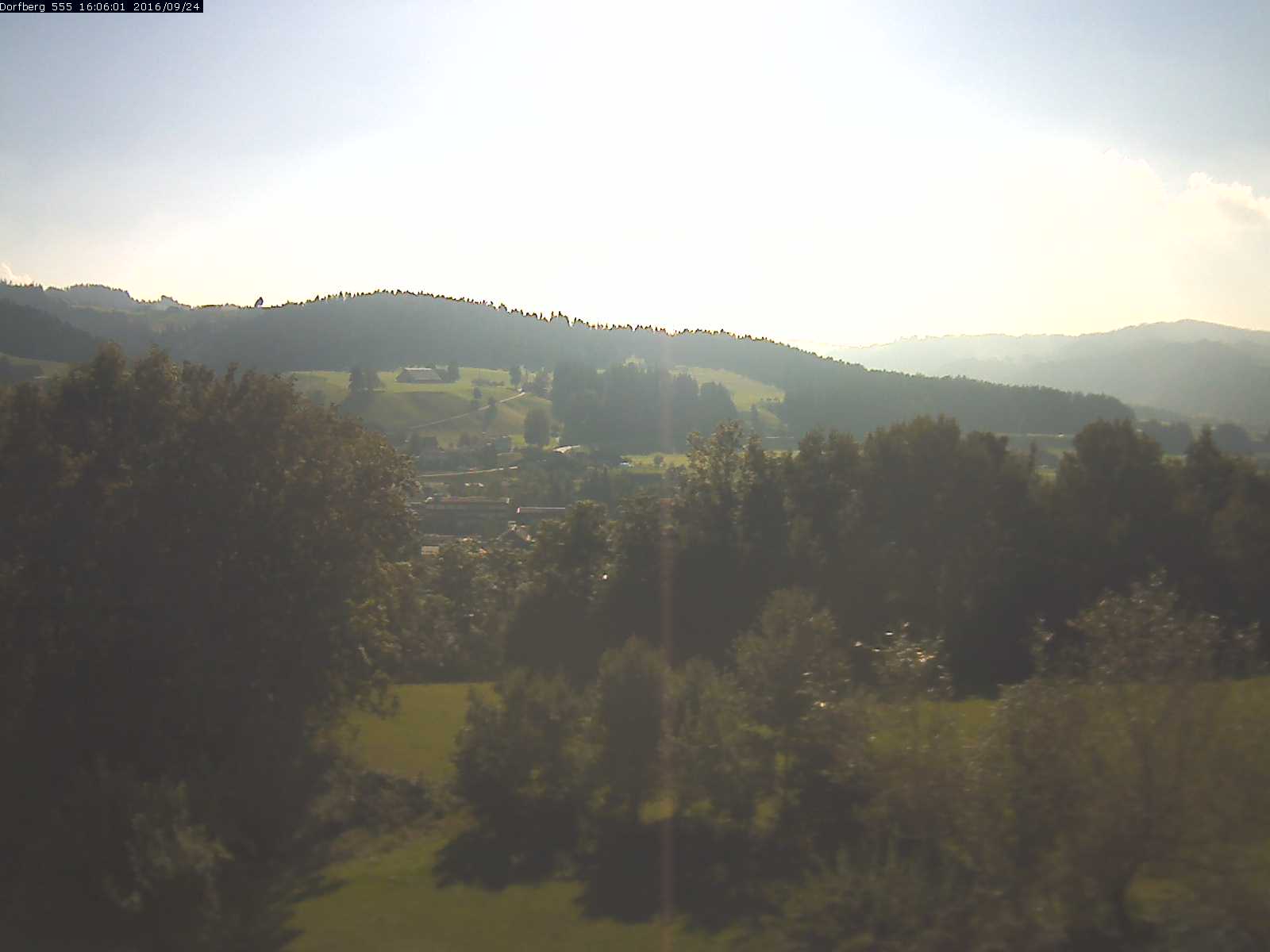 Webcam-Bild: Aussicht vom Dorfberg in Langnau 20160924-160601