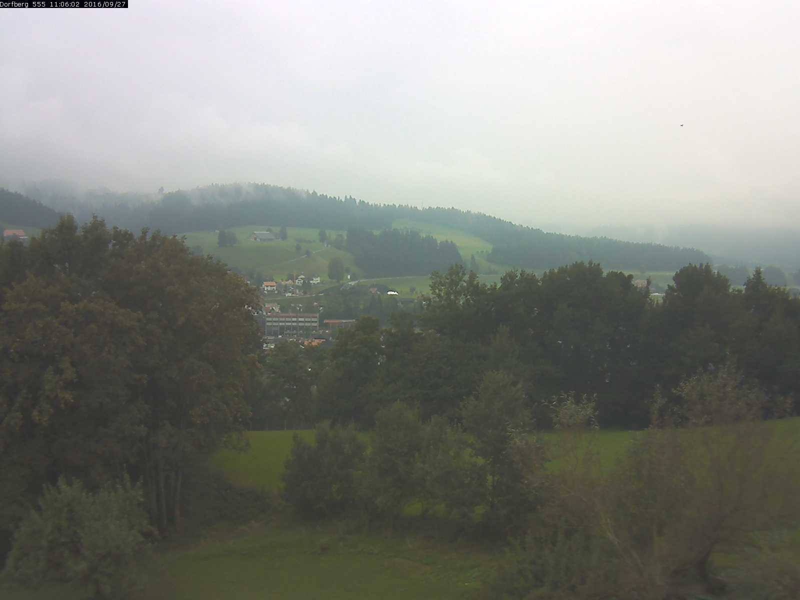 Webcam-Bild: Aussicht vom Dorfberg in Langnau 20160927-110601