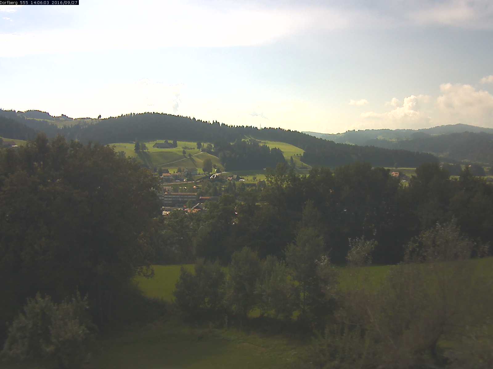 Webcam-Bild: Aussicht vom Dorfberg in Langnau 20160927-140601