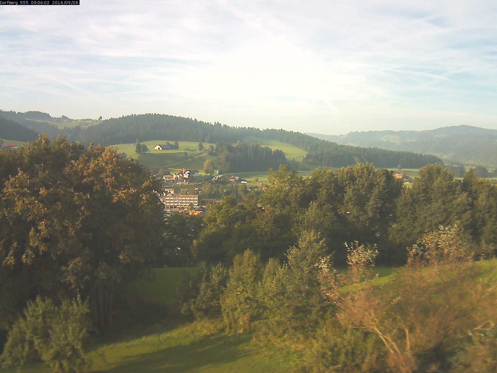 Webcam-Bild: Aussicht vom Dorfberg in Langnau 20160928-090601