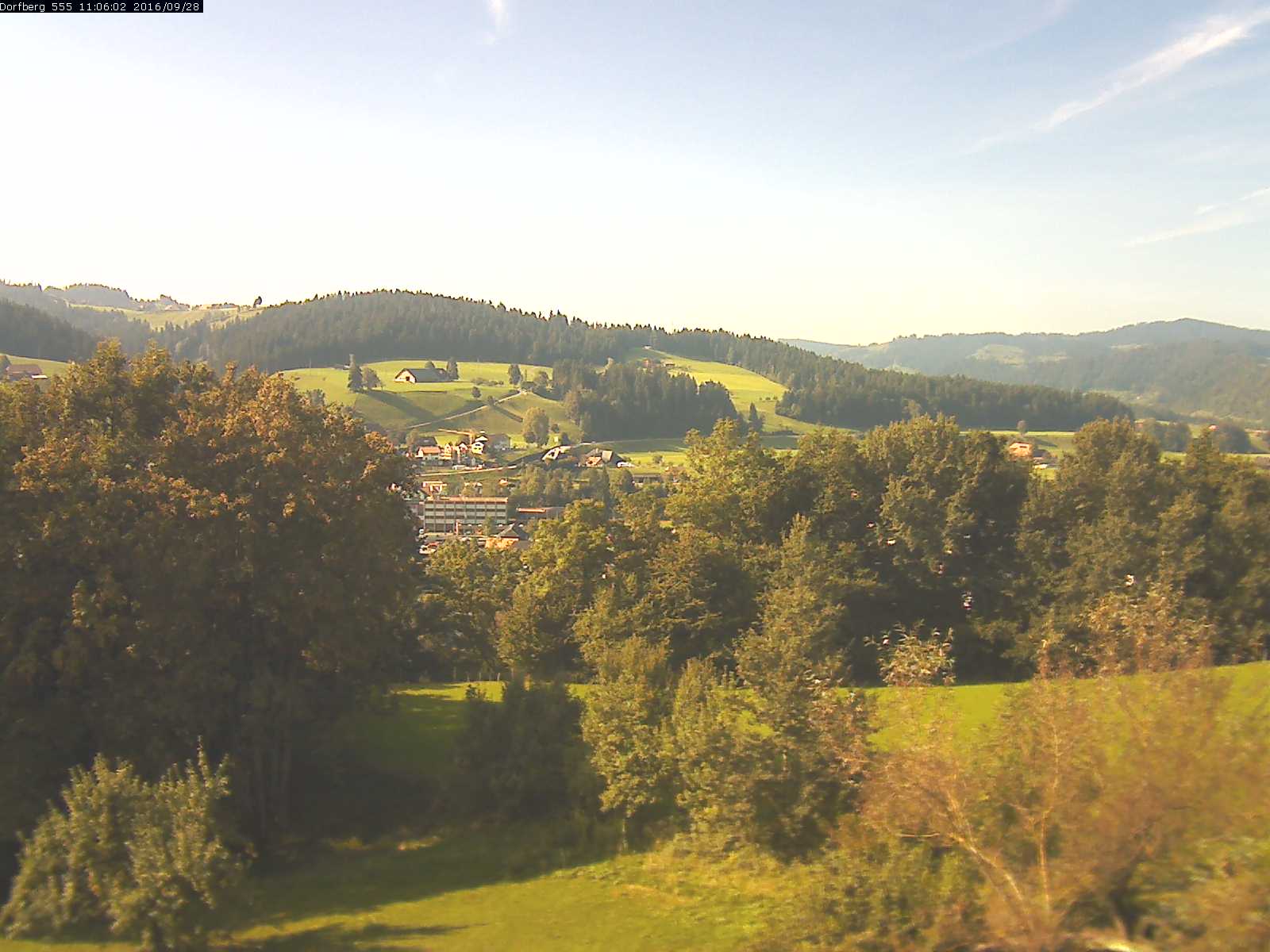 Webcam-Bild: Aussicht vom Dorfberg in Langnau 20160928-110601