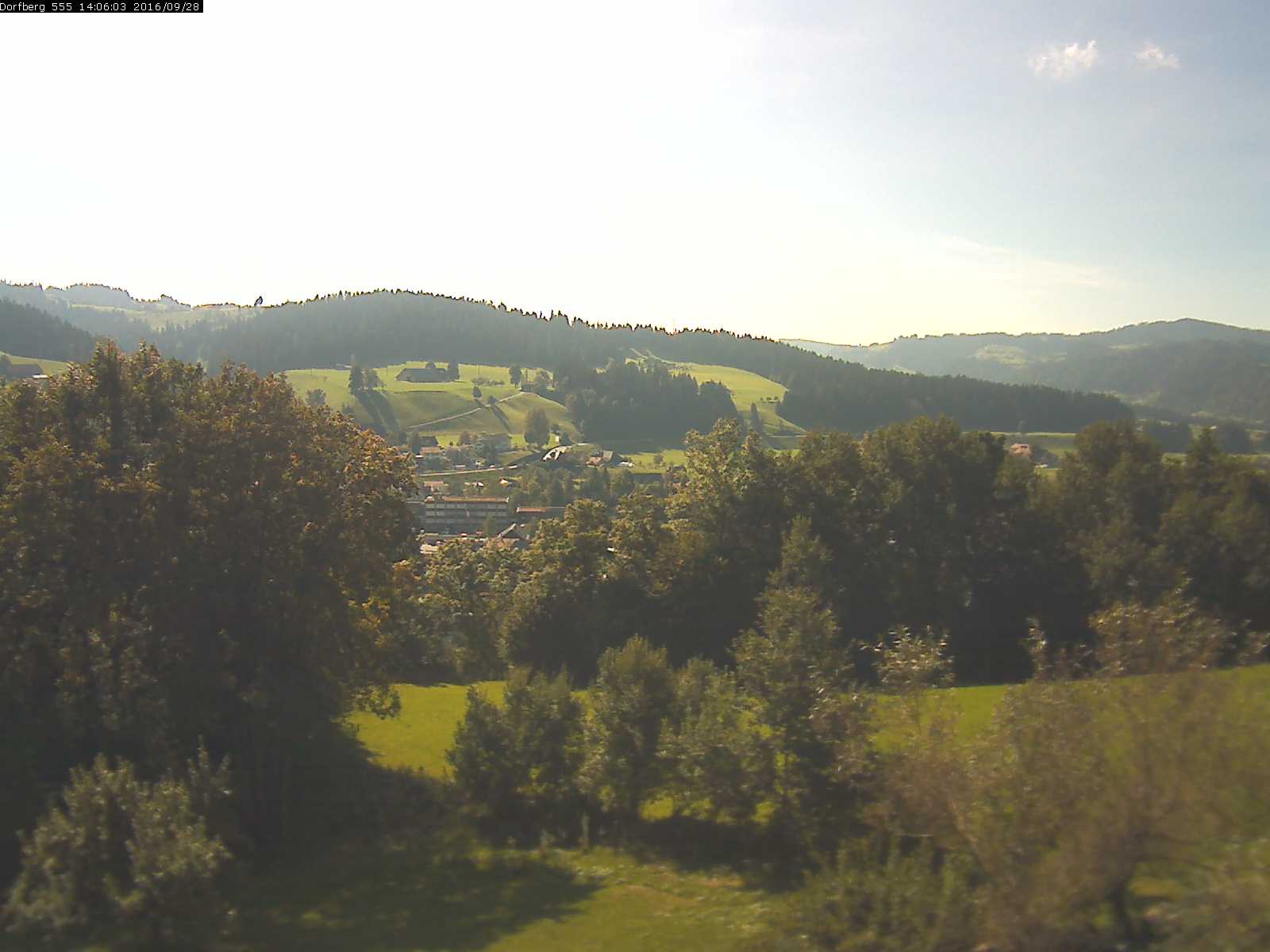 Webcam-Bild: Aussicht vom Dorfberg in Langnau 20160928-140601