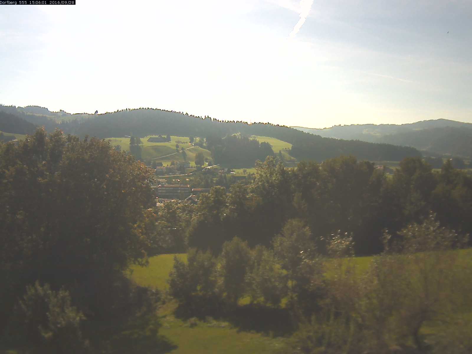 Webcam-Bild: Aussicht vom Dorfberg in Langnau 20160928-150601
