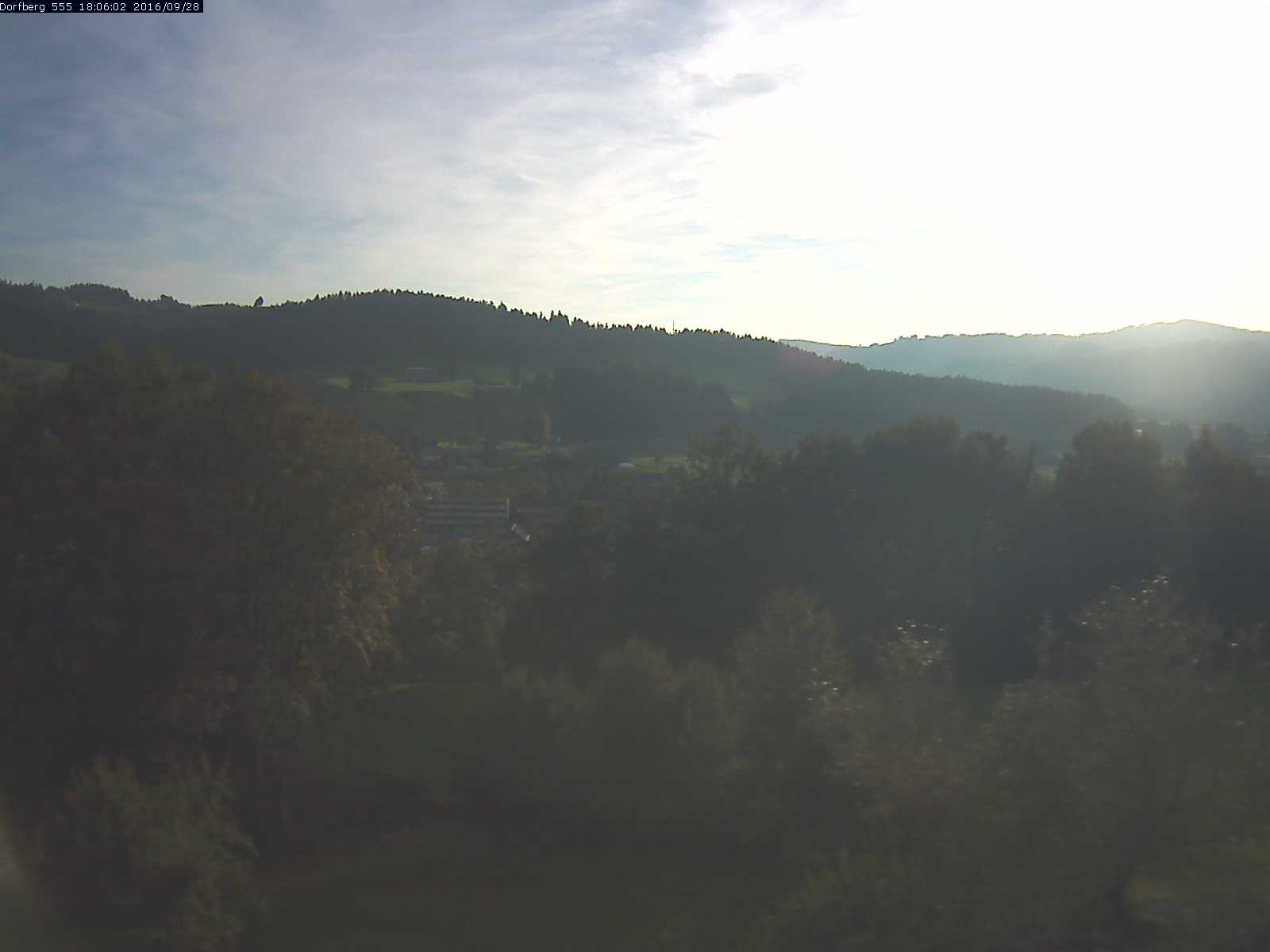 Webcam-Bild: Aussicht vom Dorfberg in Langnau 20160928-180601