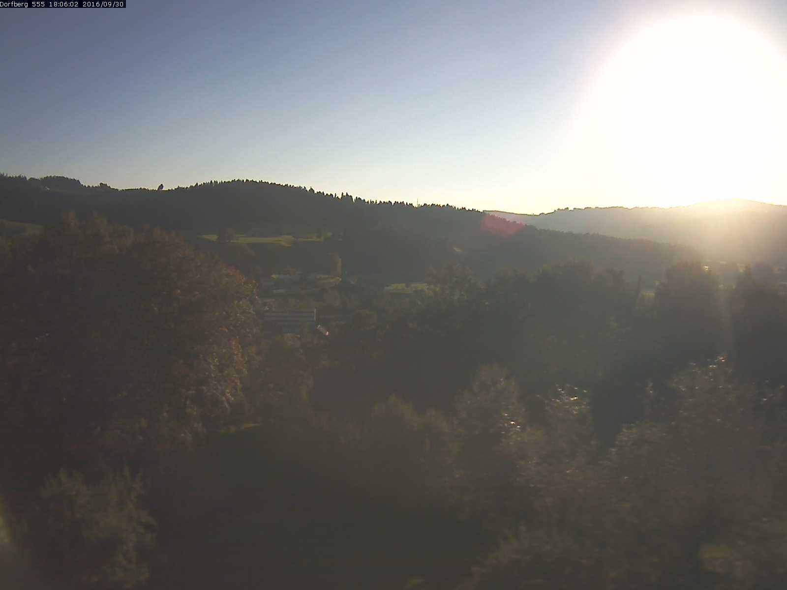 Webcam-Bild: Aussicht vom Dorfberg in Langnau 20160930-180601