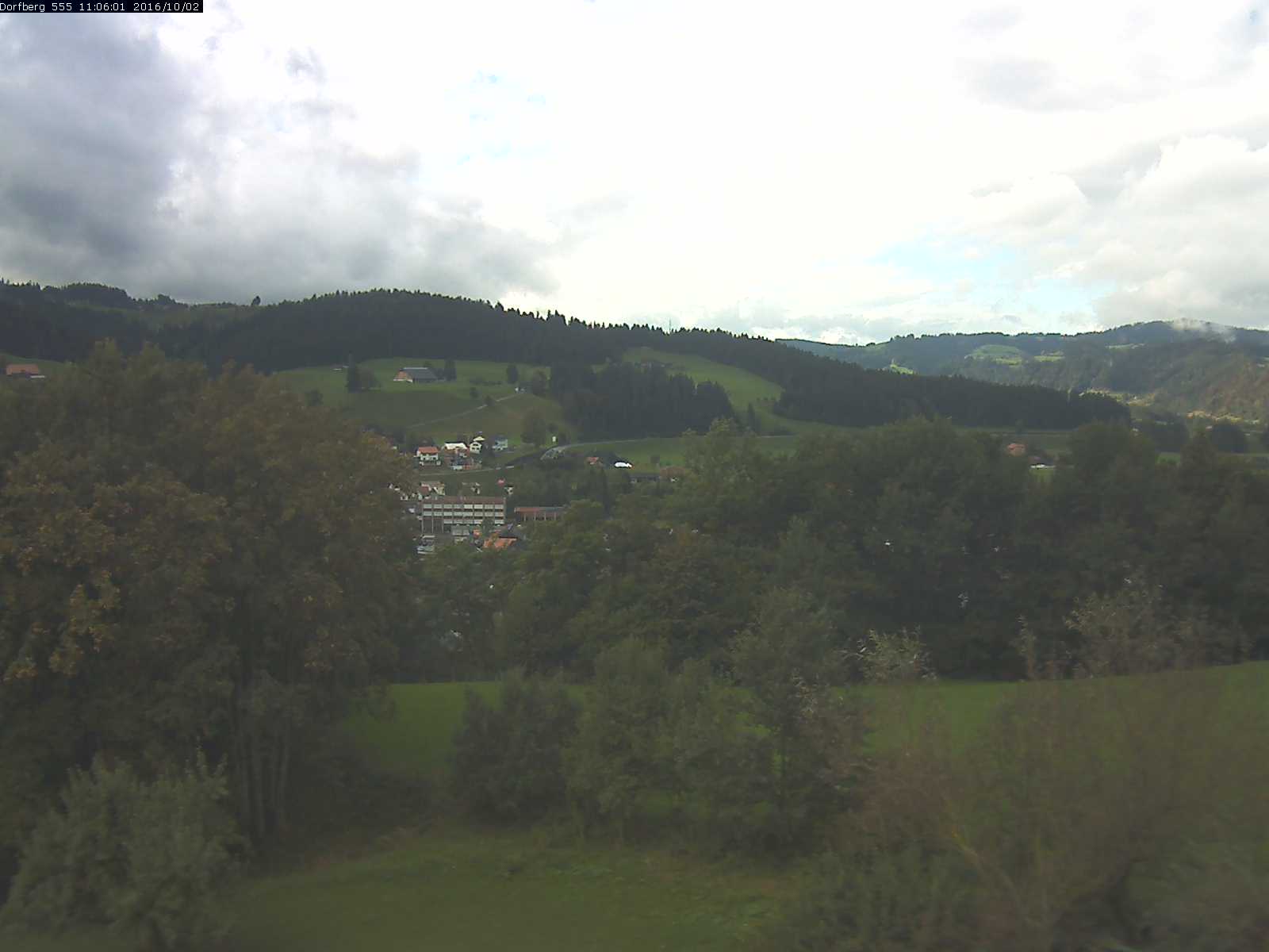 Webcam-Bild: Aussicht vom Dorfberg in Langnau 20161002-110601