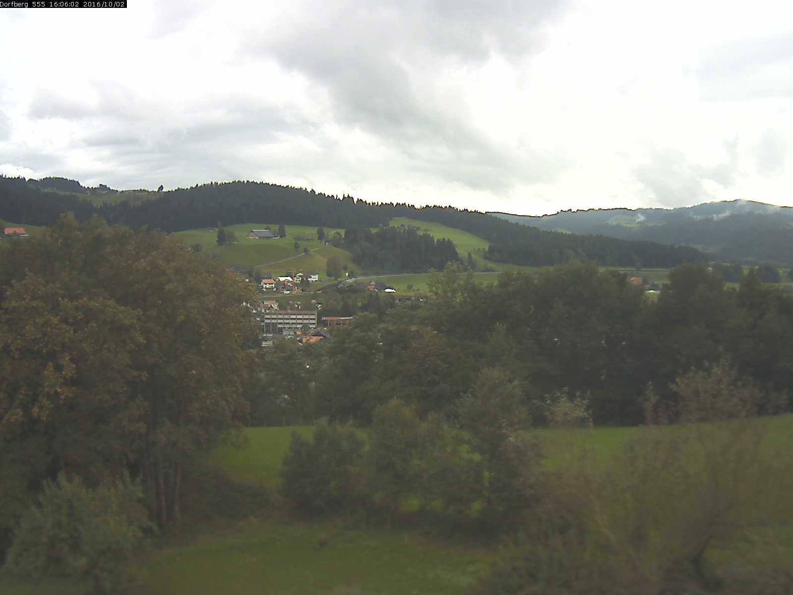 Webcam-Bild: Aussicht vom Dorfberg in Langnau 20161002-160601