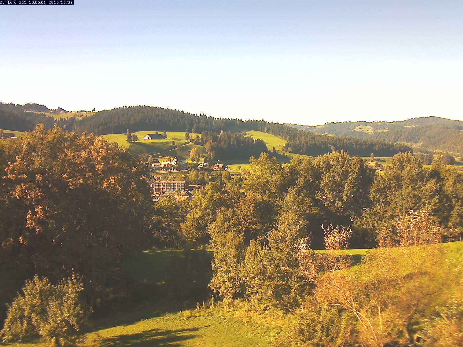 Webcam-Bild: Aussicht vom Dorfberg in Langnau 20161003-100601