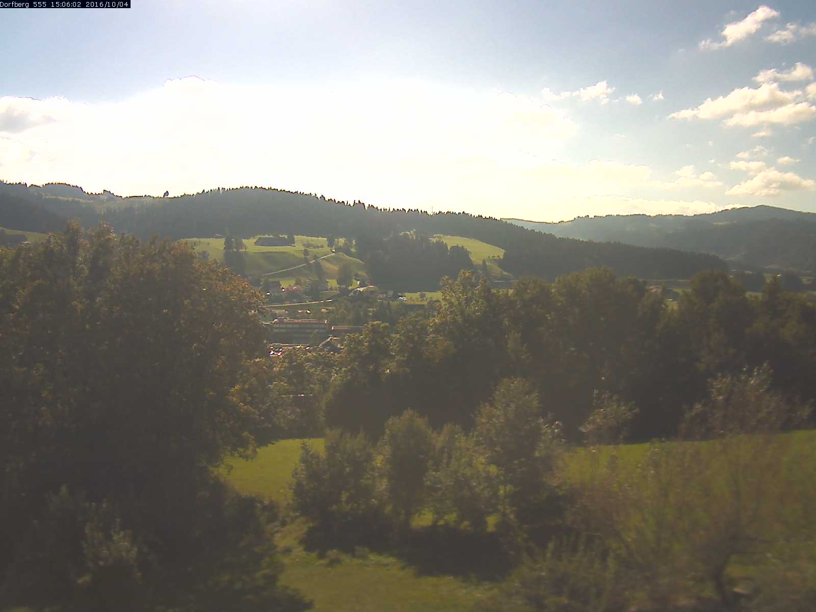 Webcam-Bild: Aussicht vom Dorfberg in Langnau 20161004-150601