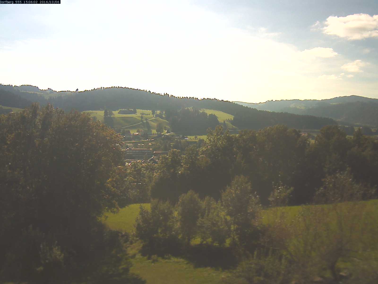 Webcam-Bild: Aussicht vom Dorfberg in Langnau 20161006-150601