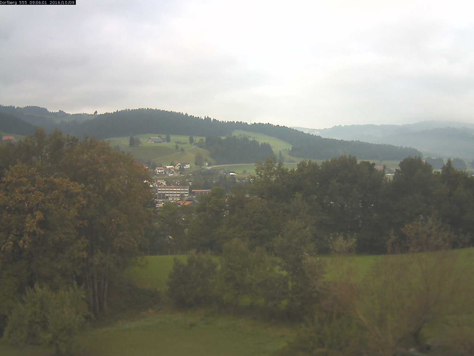 Webcam-Bild: Aussicht vom Dorfberg in Langnau 20161009-090601