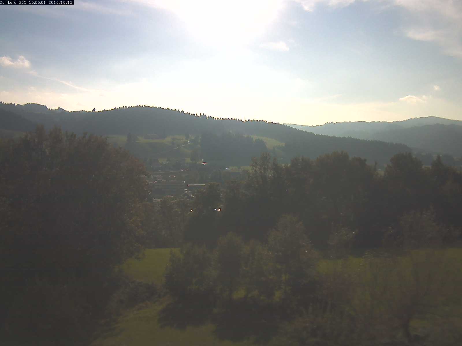 Webcam-Bild: Aussicht vom Dorfberg in Langnau 20161012-160601
