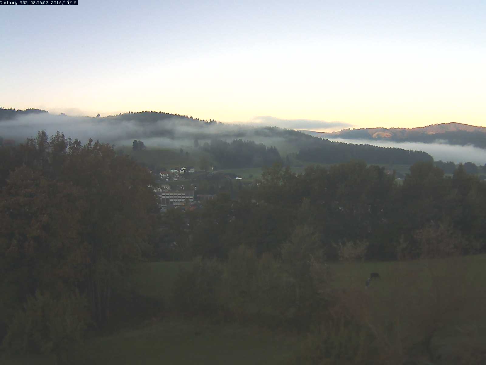 Webcam-Bild: Aussicht vom Dorfberg in Langnau 20161016-080601
