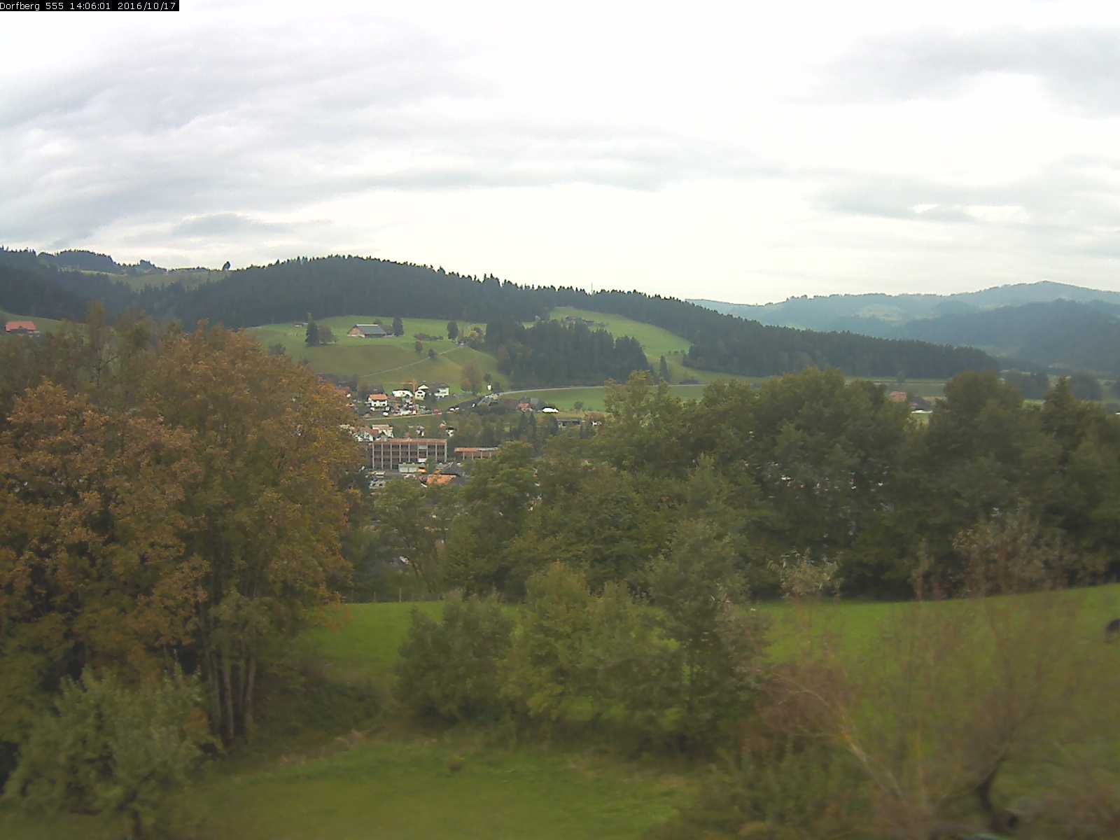 Webcam-Bild: Aussicht vom Dorfberg in Langnau 20161017-140601