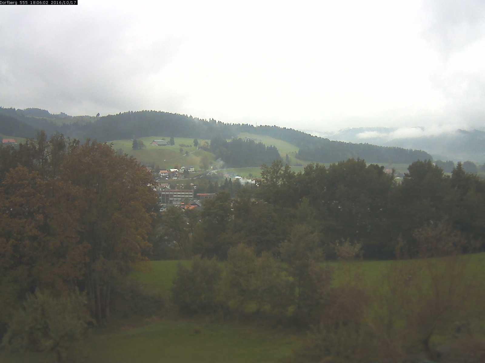 Webcam-Bild: Aussicht vom Dorfberg in Langnau 20161017-180601