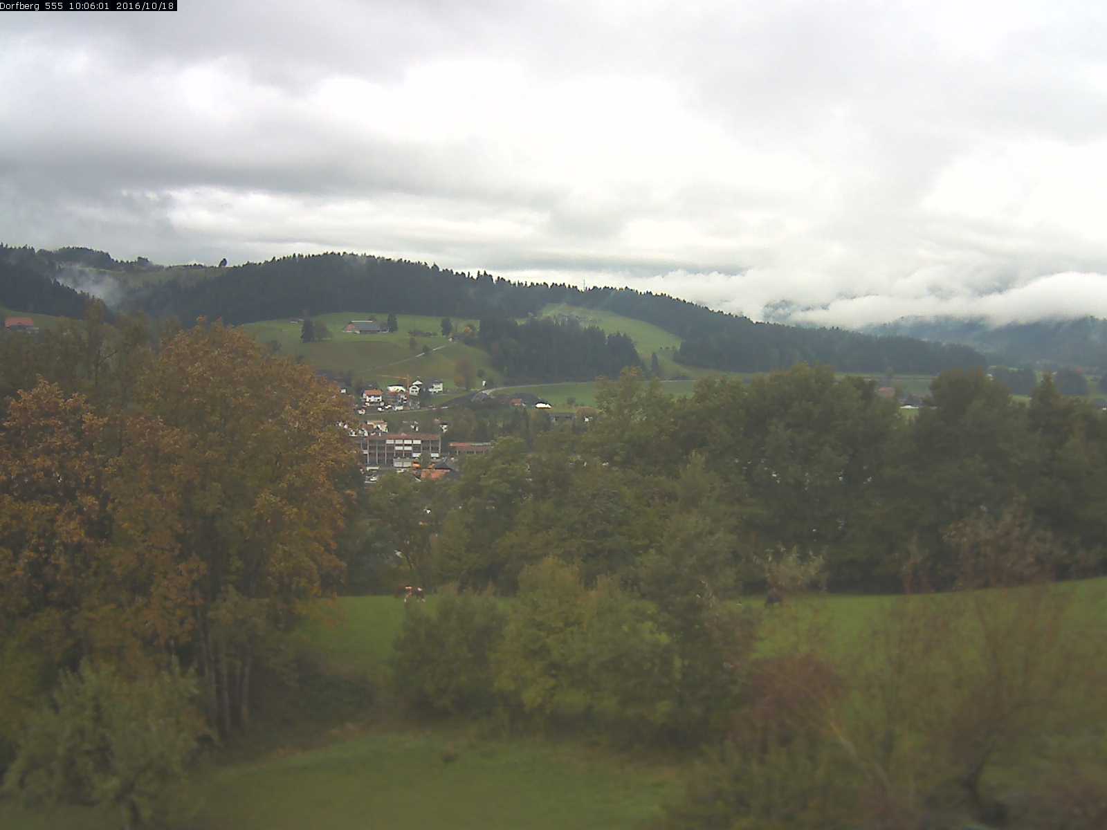 Webcam-Bild: Aussicht vom Dorfberg in Langnau 20161018-100601