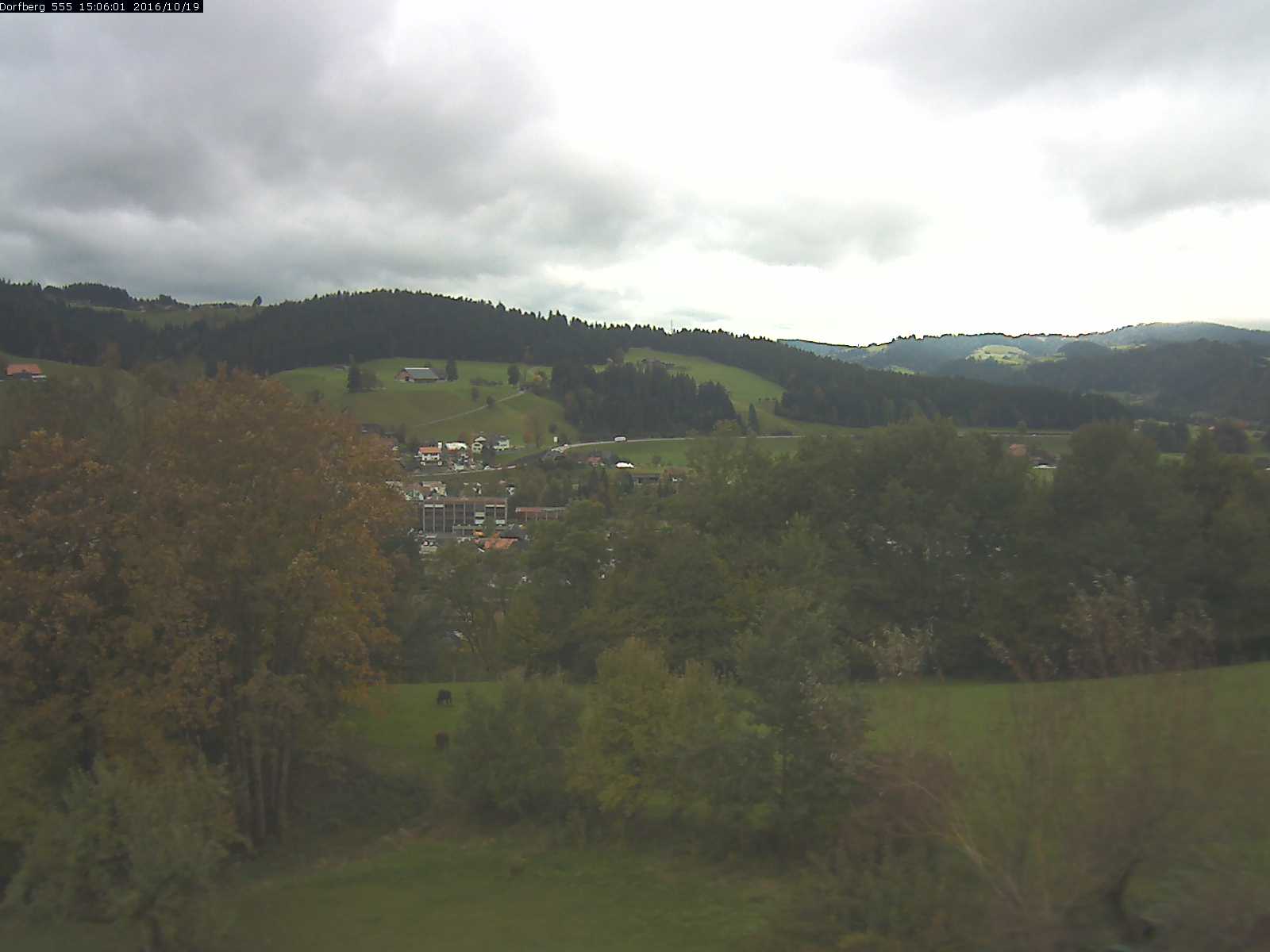 Webcam-Bild: Aussicht vom Dorfberg in Langnau 20161019-150601
