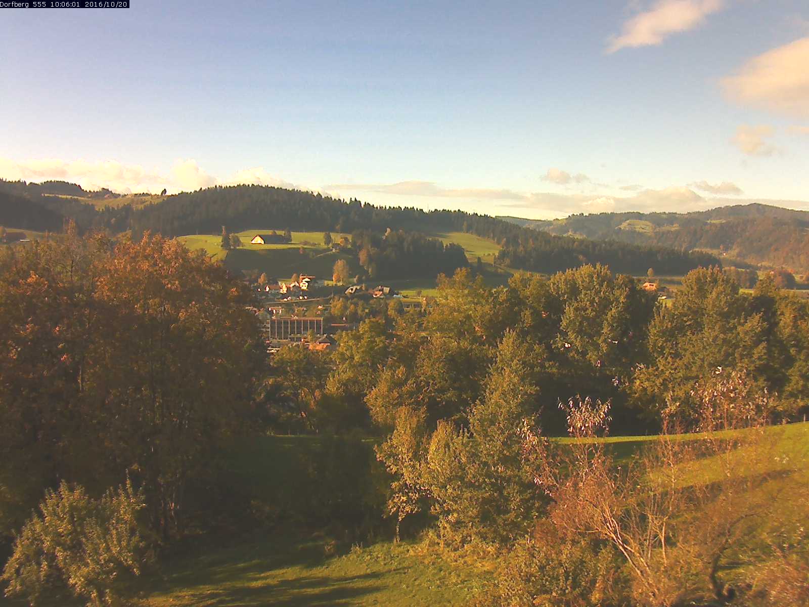 Webcam-Bild: Aussicht vom Dorfberg in Langnau 20161020-100601