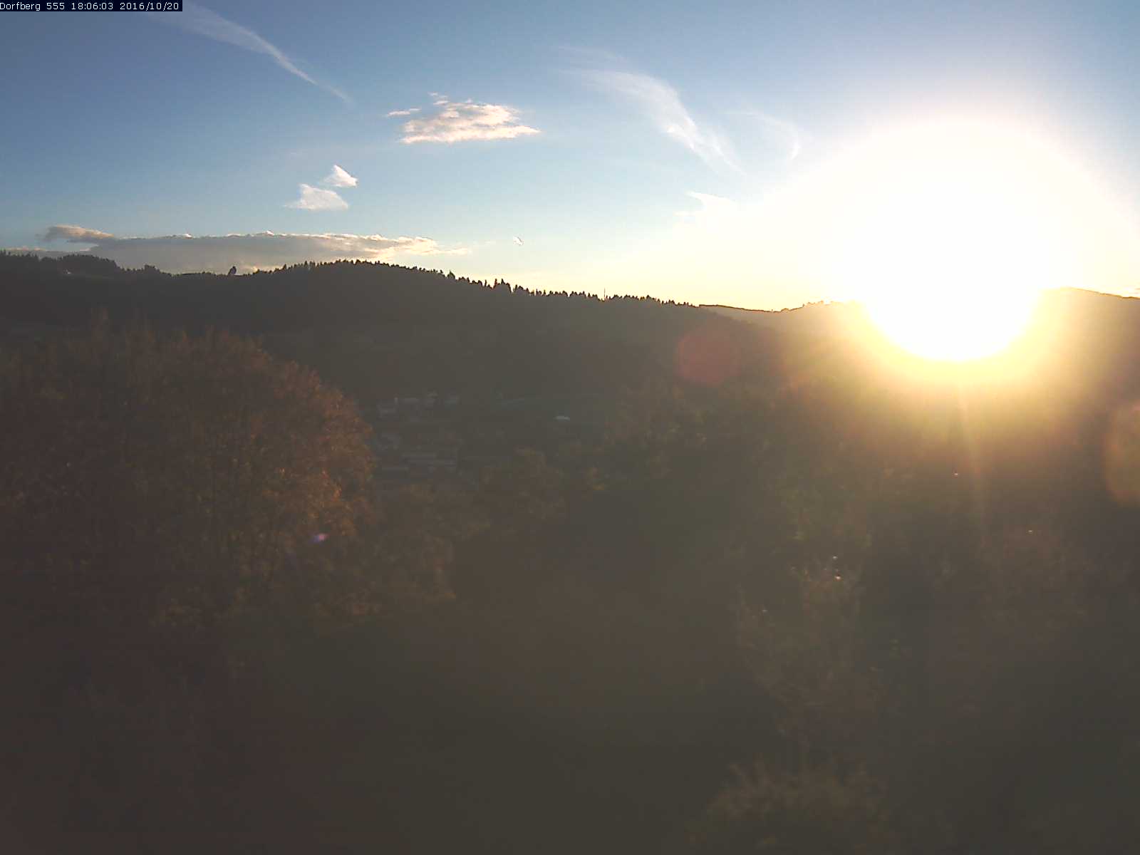 Webcam-Bild: Aussicht vom Dorfberg in Langnau 20161020-180601