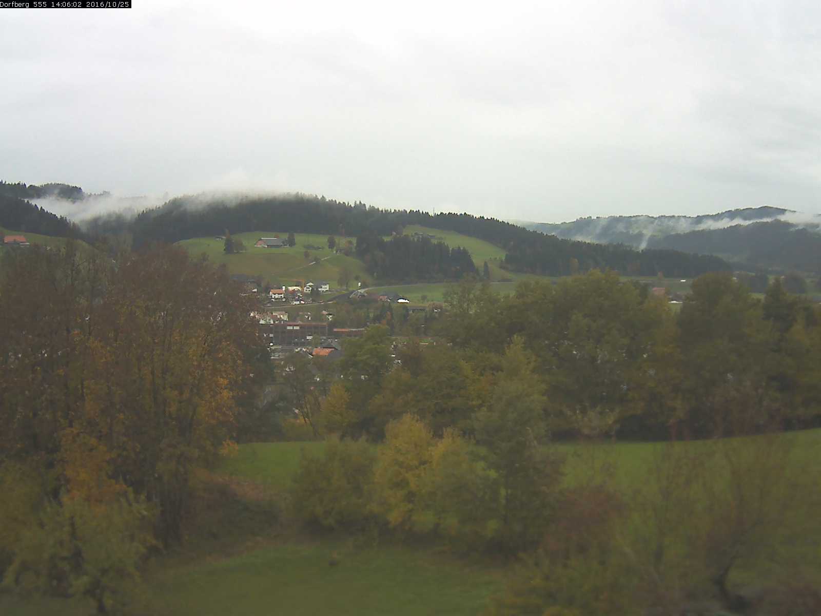 Webcam-Bild: Aussicht vom Dorfberg in Langnau 20161025-140601