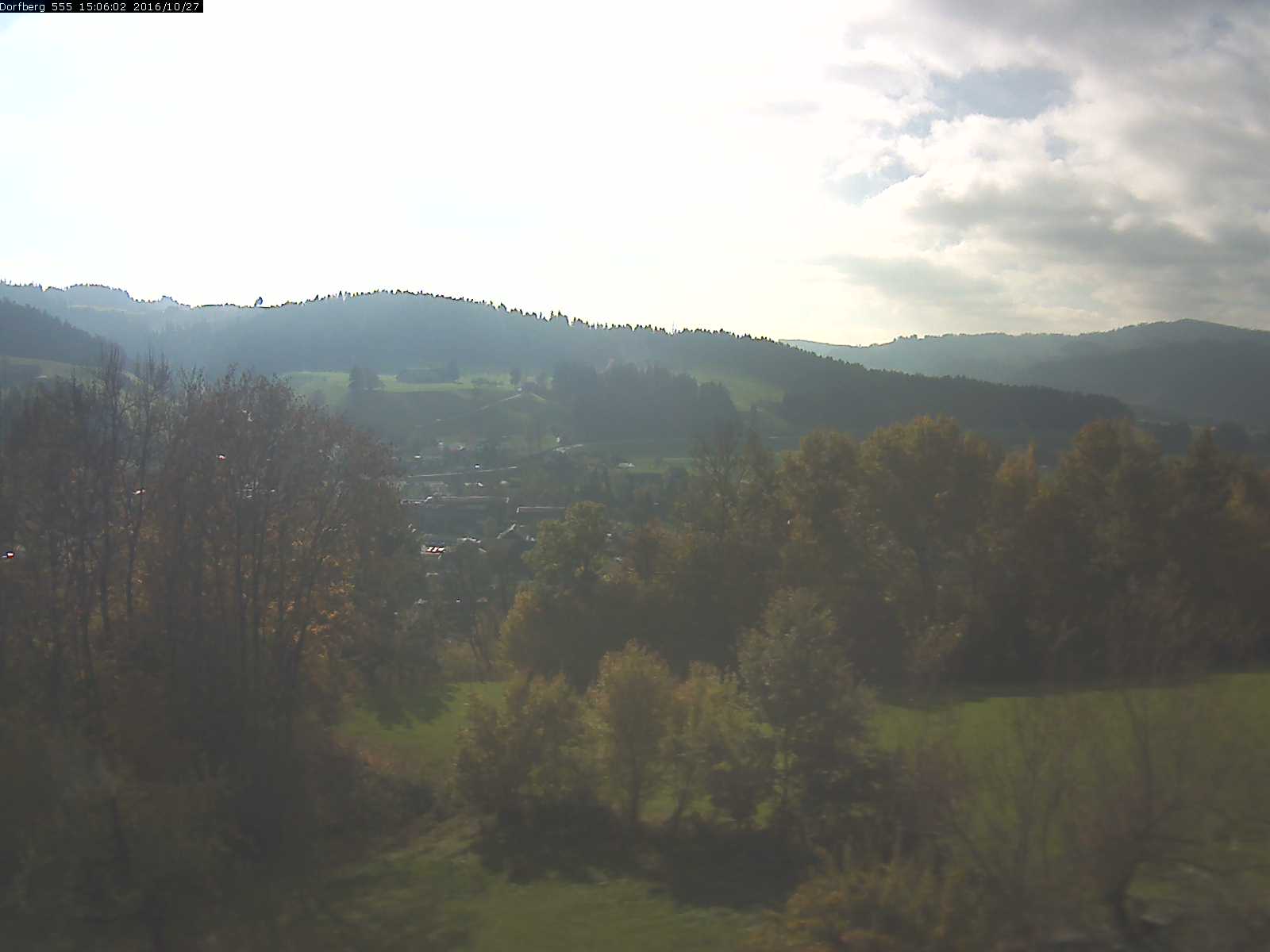 Webcam-Bild: Aussicht vom Dorfberg in Langnau 20161027-150602