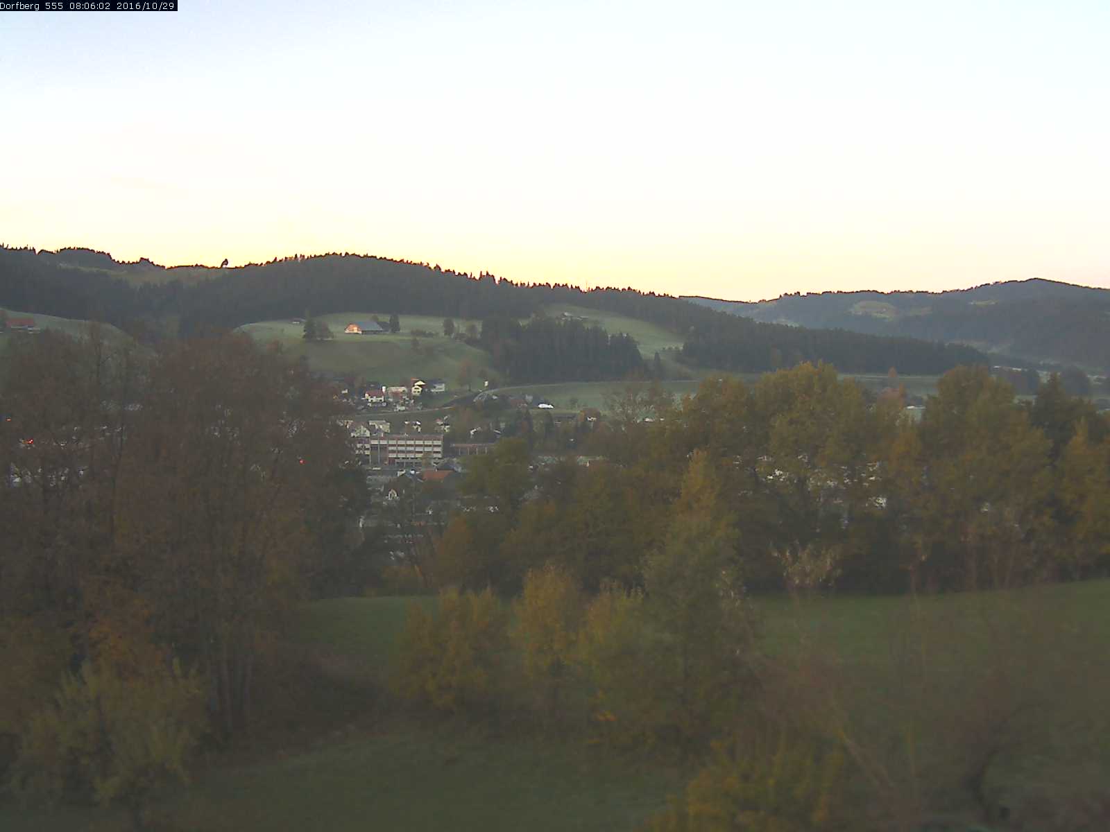 Webcam-Bild: Aussicht vom Dorfberg in Langnau 20161029-080601