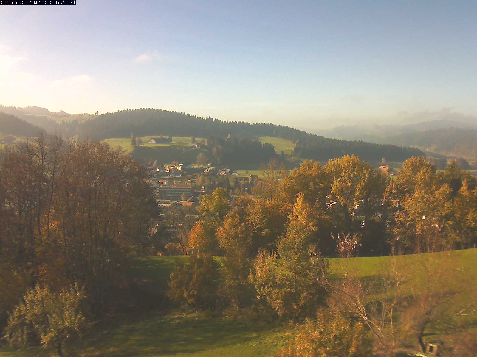 Webcam-Bild: Aussicht vom Dorfberg in Langnau 20161030-100601
