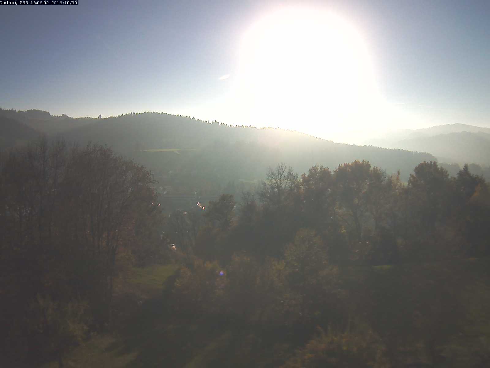 Webcam-Bild: Aussicht vom Dorfberg in Langnau 20161030-160601