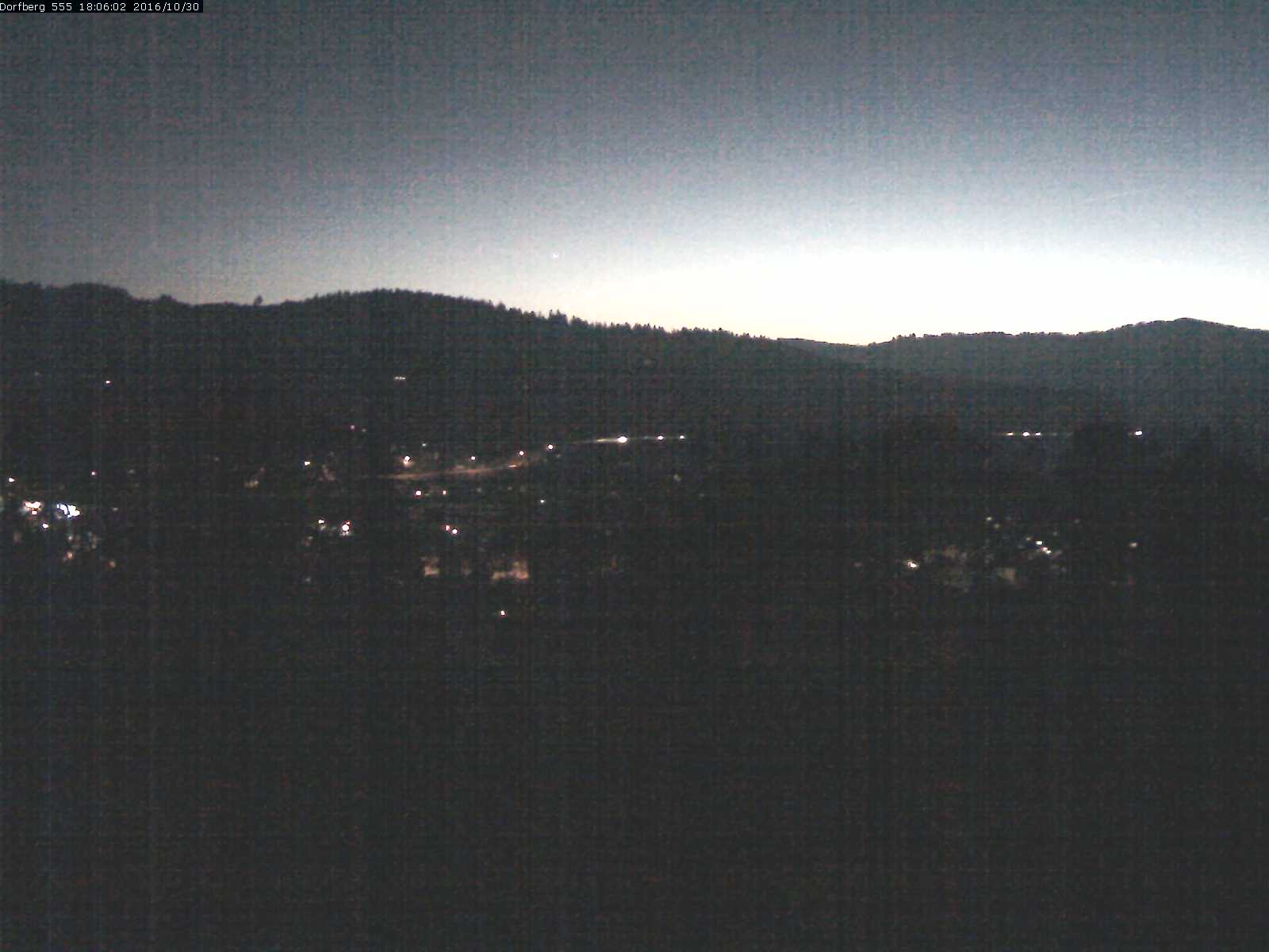 Webcam-Bild: Aussicht vom Dorfberg in Langnau 20161030-180601