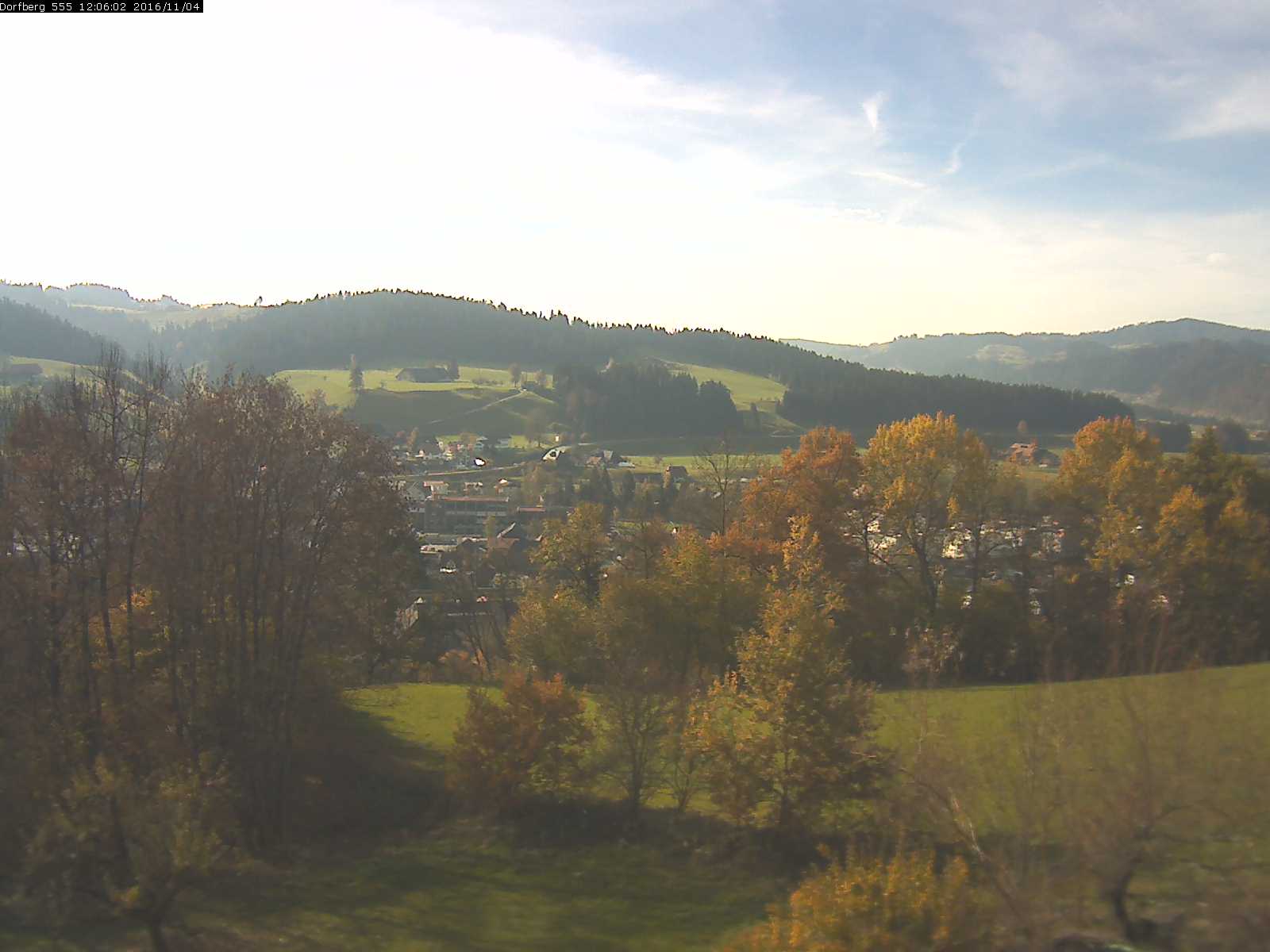 Webcam-Bild: Aussicht vom Dorfberg in Langnau 20161104-120601