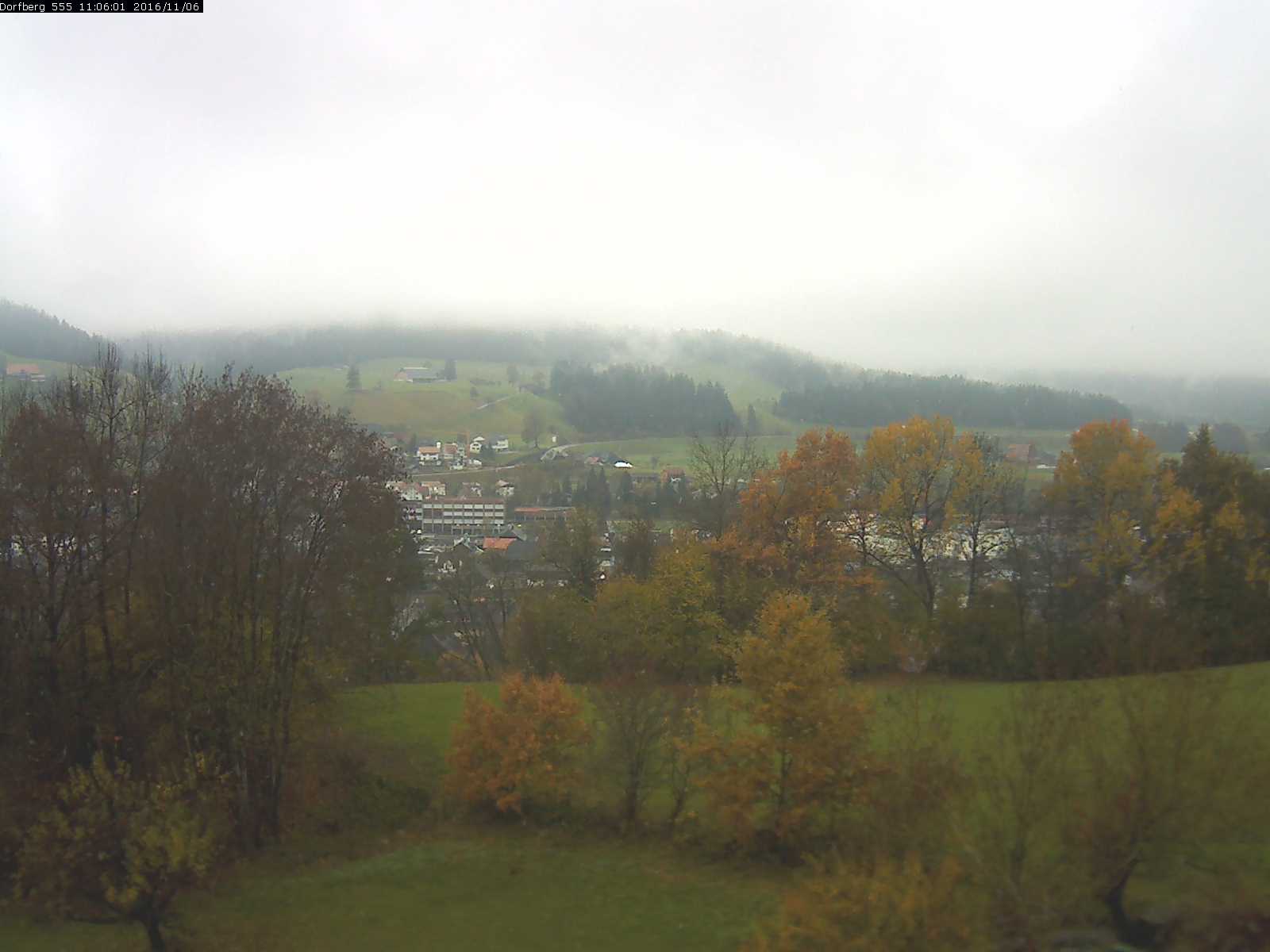 Webcam-Bild: Aussicht vom Dorfberg in Langnau 20161106-110601