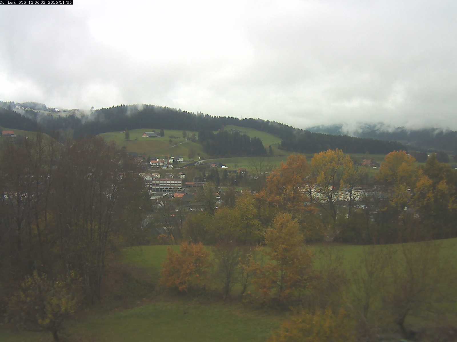 Webcam-Bild: Aussicht vom Dorfberg in Langnau 20161106-120601