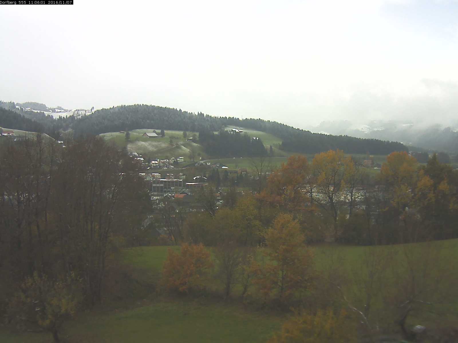 Webcam-Bild: Aussicht vom Dorfberg in Langnau 20161107-110601