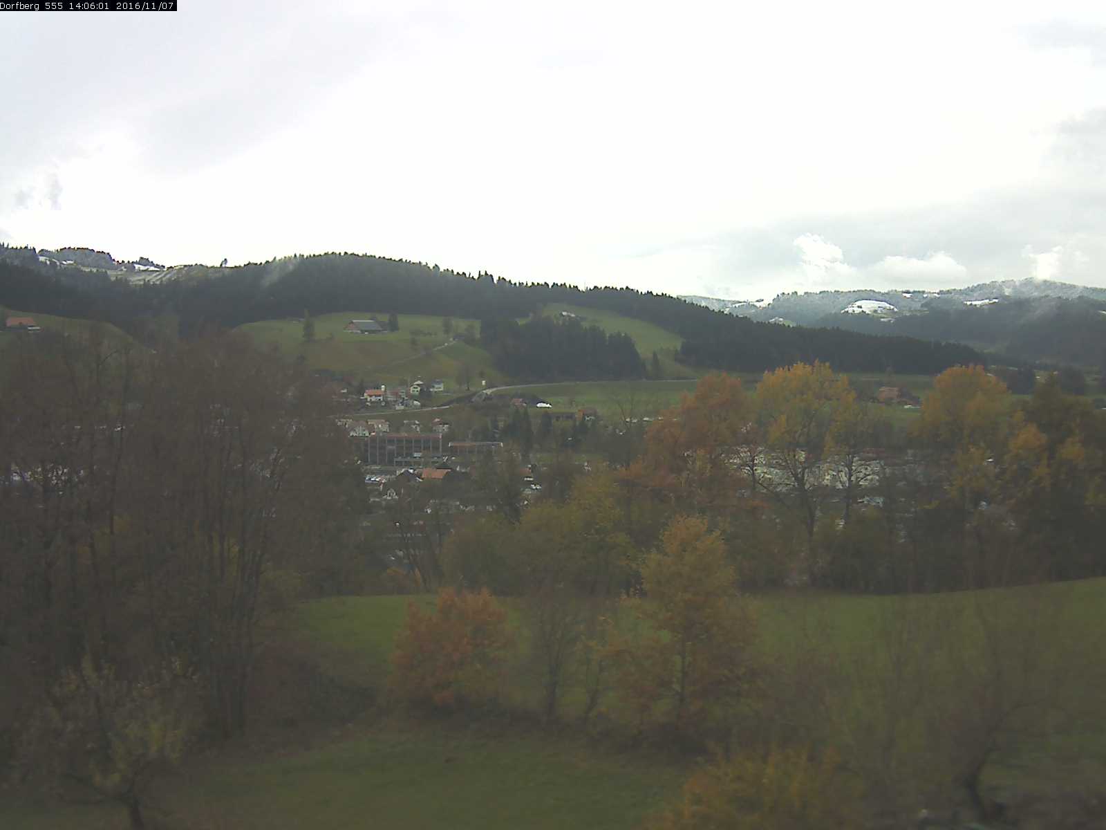 Webcam-Bild: Aussicht vom Dorfberg in Langnau 20161107-140601