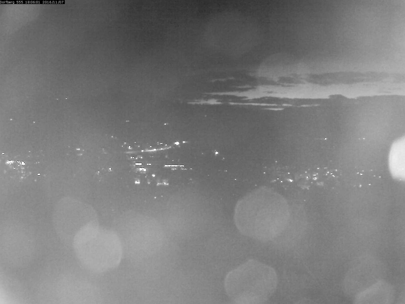 Webcam-Bild: Aussicht vom Dorfberg in Langnau 20161107-180601