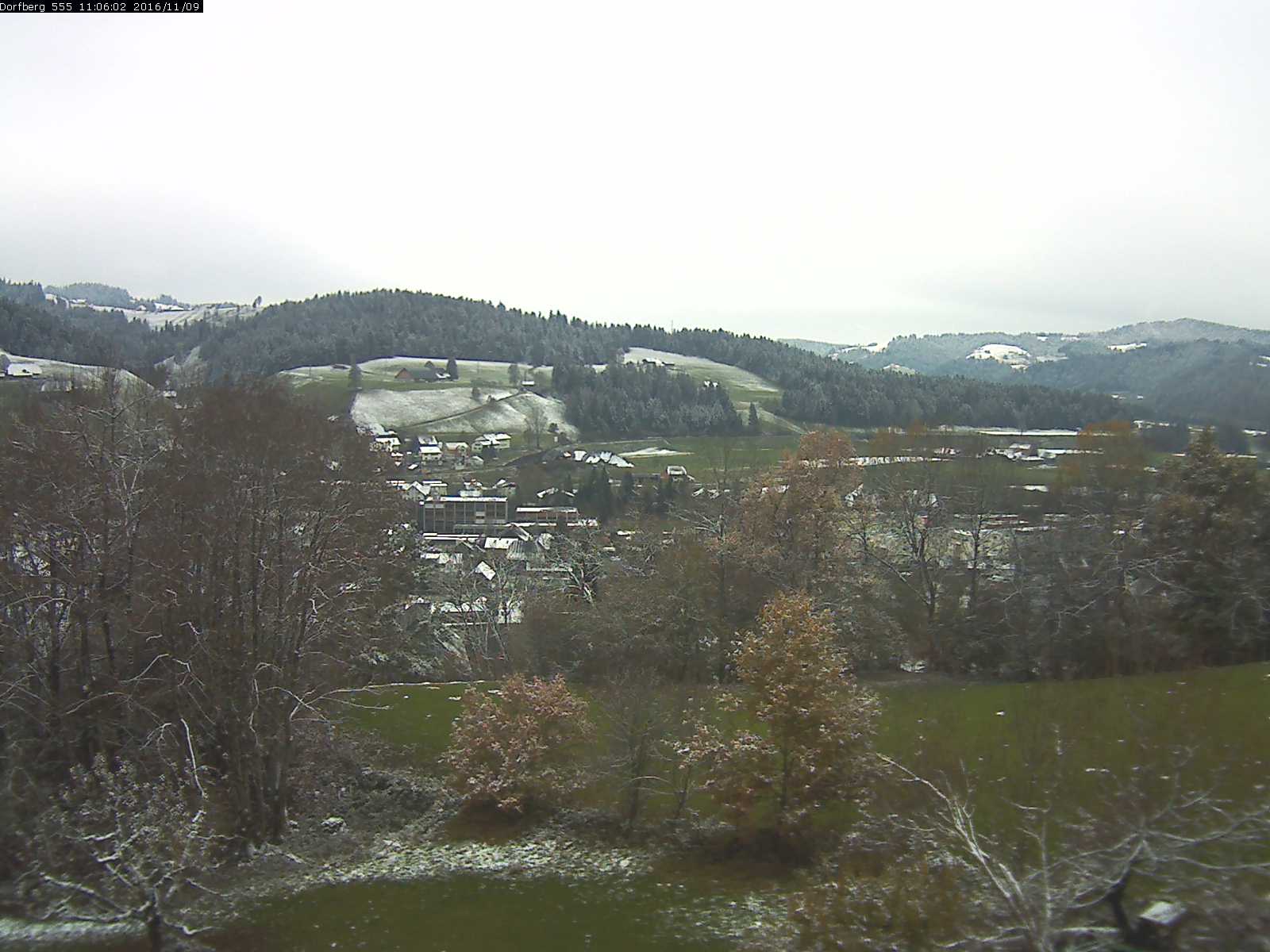 Webcam-Bild: Aussicht vom Dorfberg in Langnau 20161109-110601