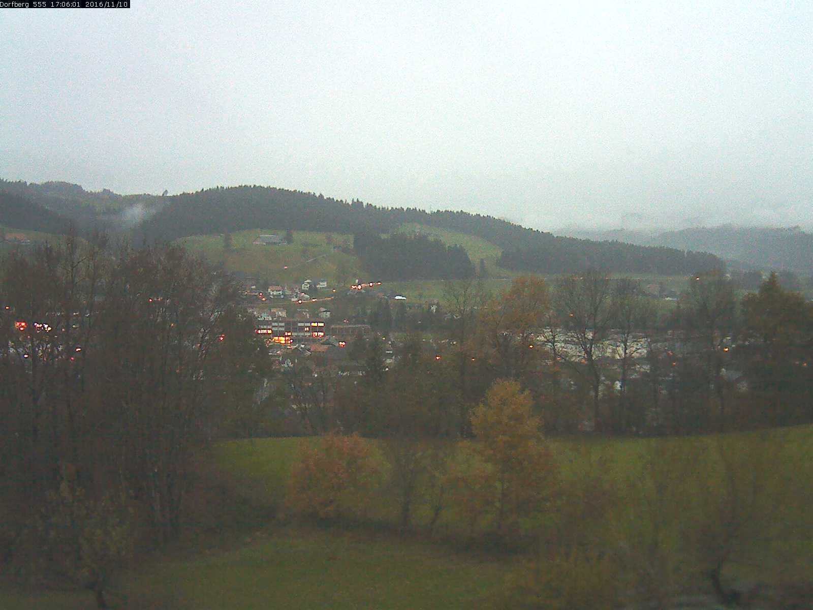 Webcam-Bild: Aussicht vom Dorfberg in Langnau 20161110-170601