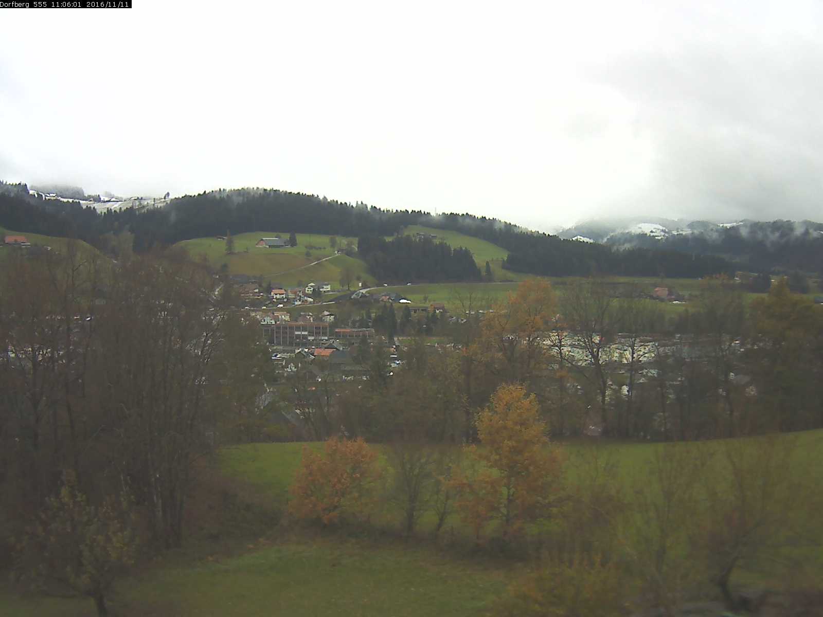 Webcam-Bild: Aussicht vom Dorfberg in Langnau 20161111-110601