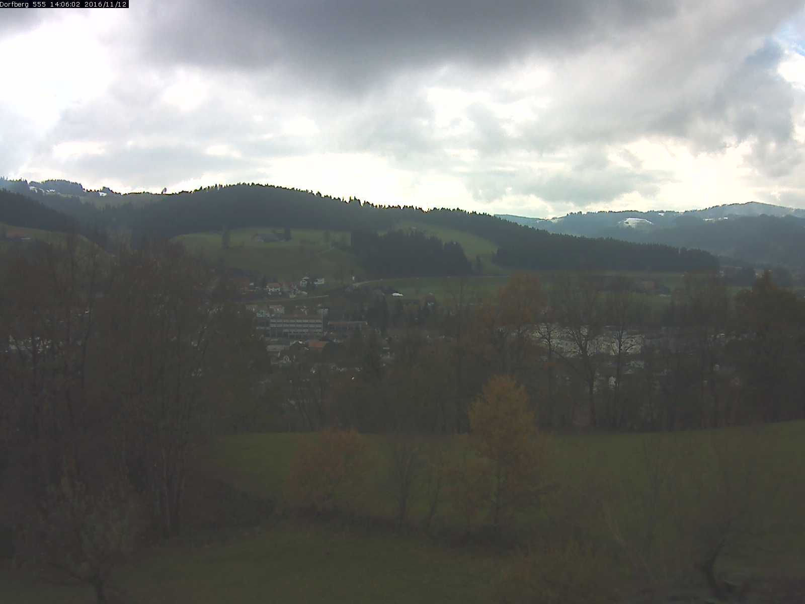 Webcam-Bild: Aussicht vom Dorfberg in Langnau 20161112-140601