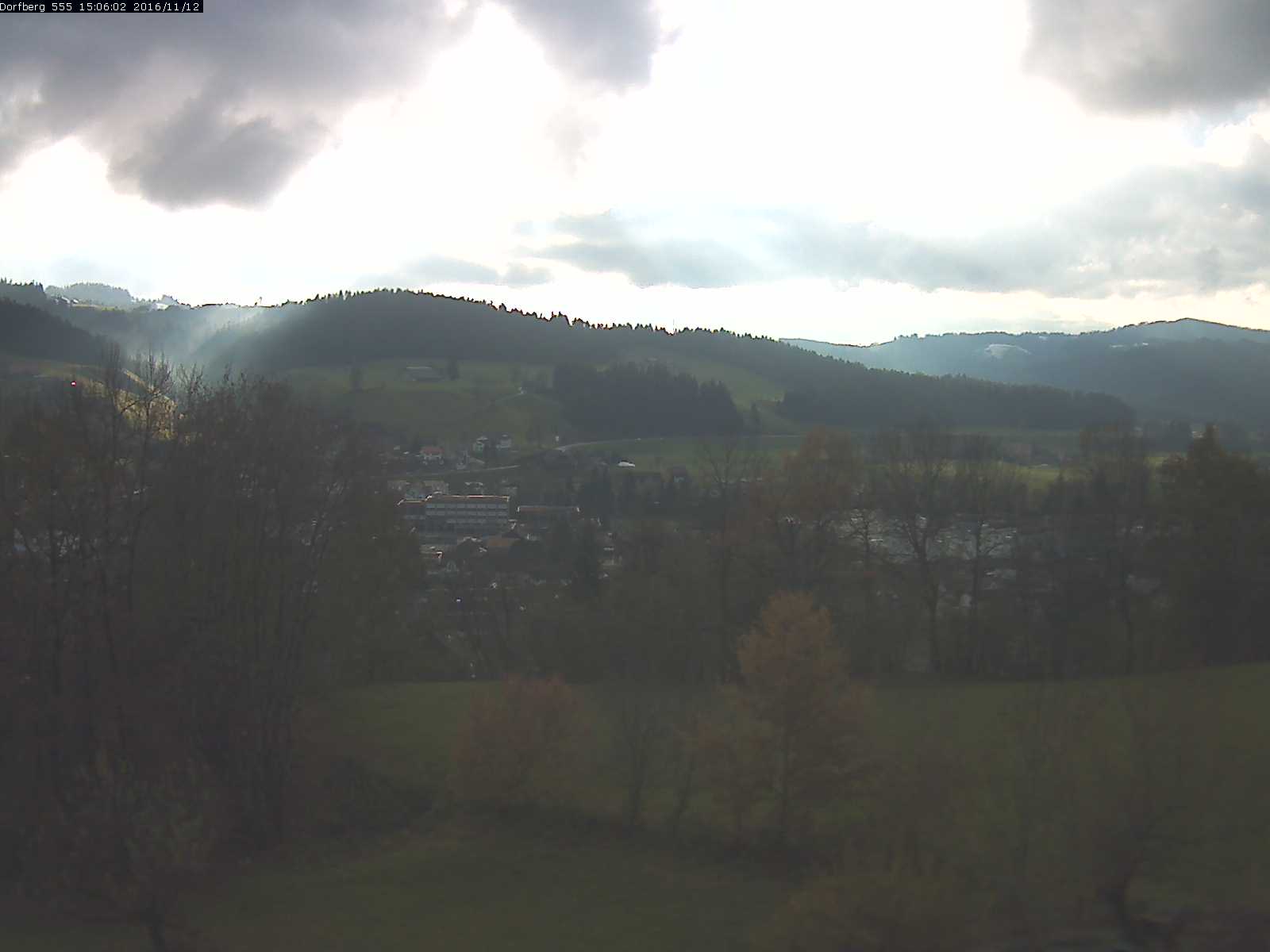 Webcam-Bild: Aussicht vom Dorfberg in Langnau 20161112-150601