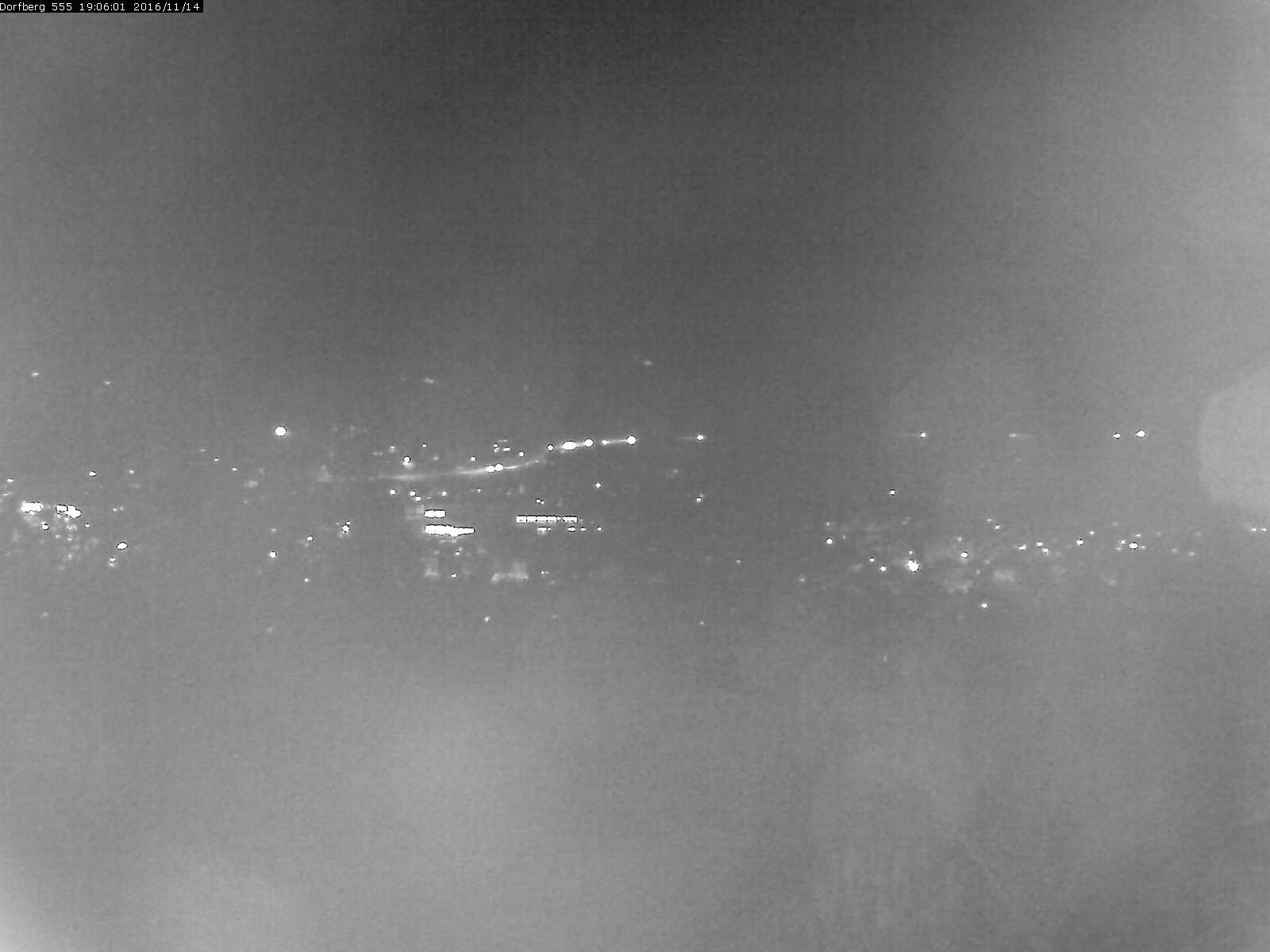 Webcam-Bild: Aussicht vom Dorfberg in Langnau 20161114-190601