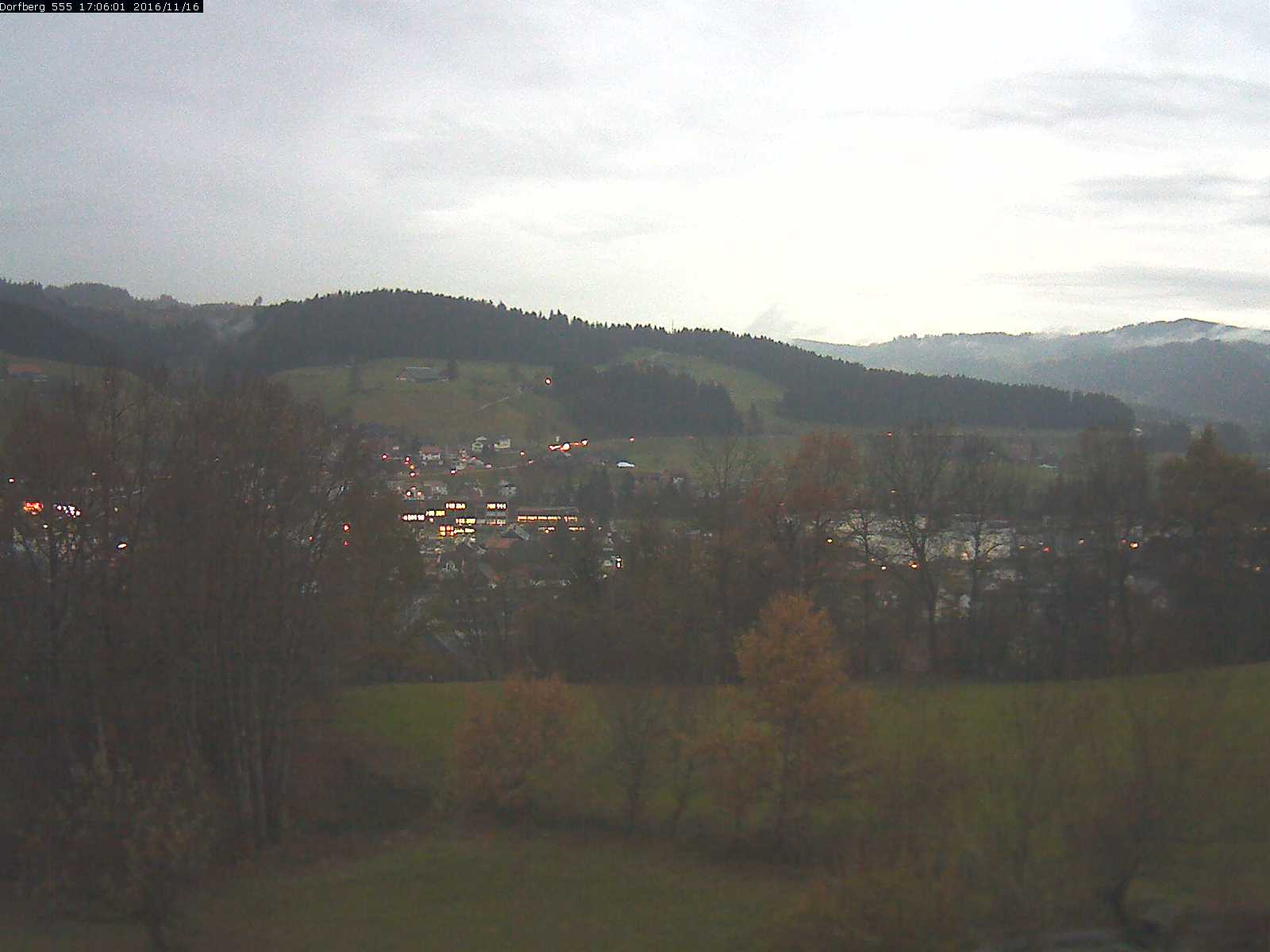 Webcam-Bild: Aussicht vom Dorfberg in Langnau 20161116-170601