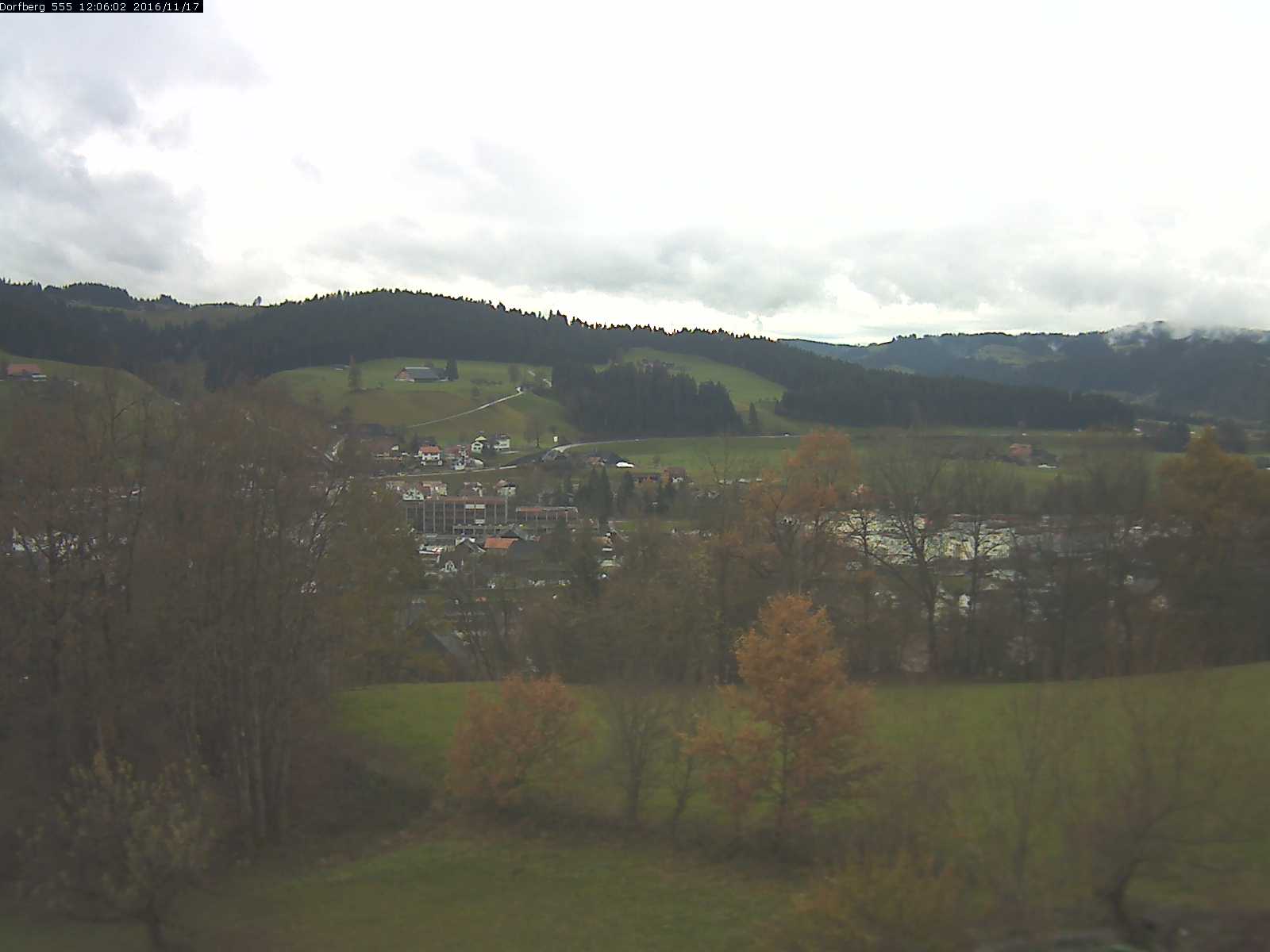 Webcam-Bild: Aussicht vom Dorfberg in Langnau 20161117-120601