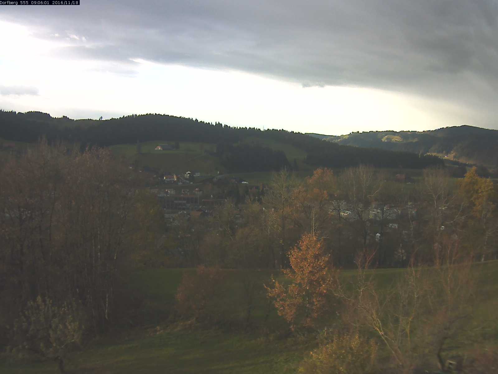 Webcam-Bild: Aussicht vom Dorfberg in Langnau 20161118-090601