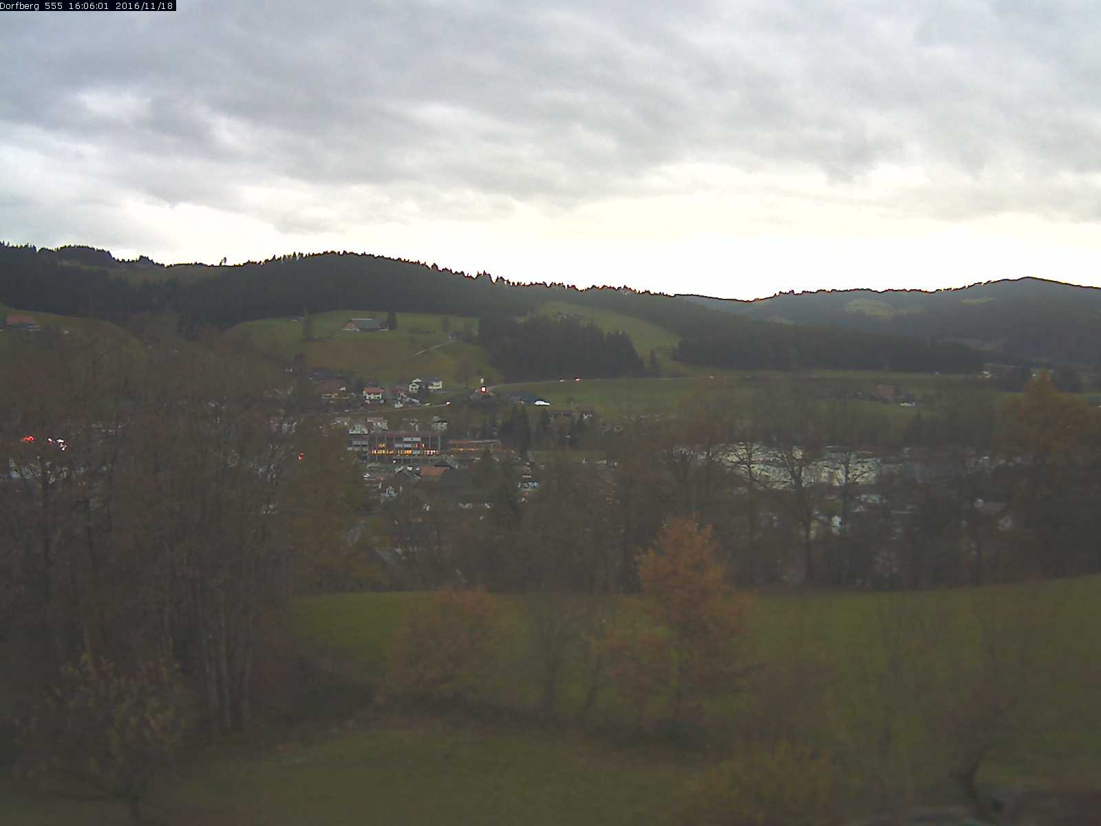 Webcam-Bild: Aussicht vom Dorfberg in Langnau 20161118-160601