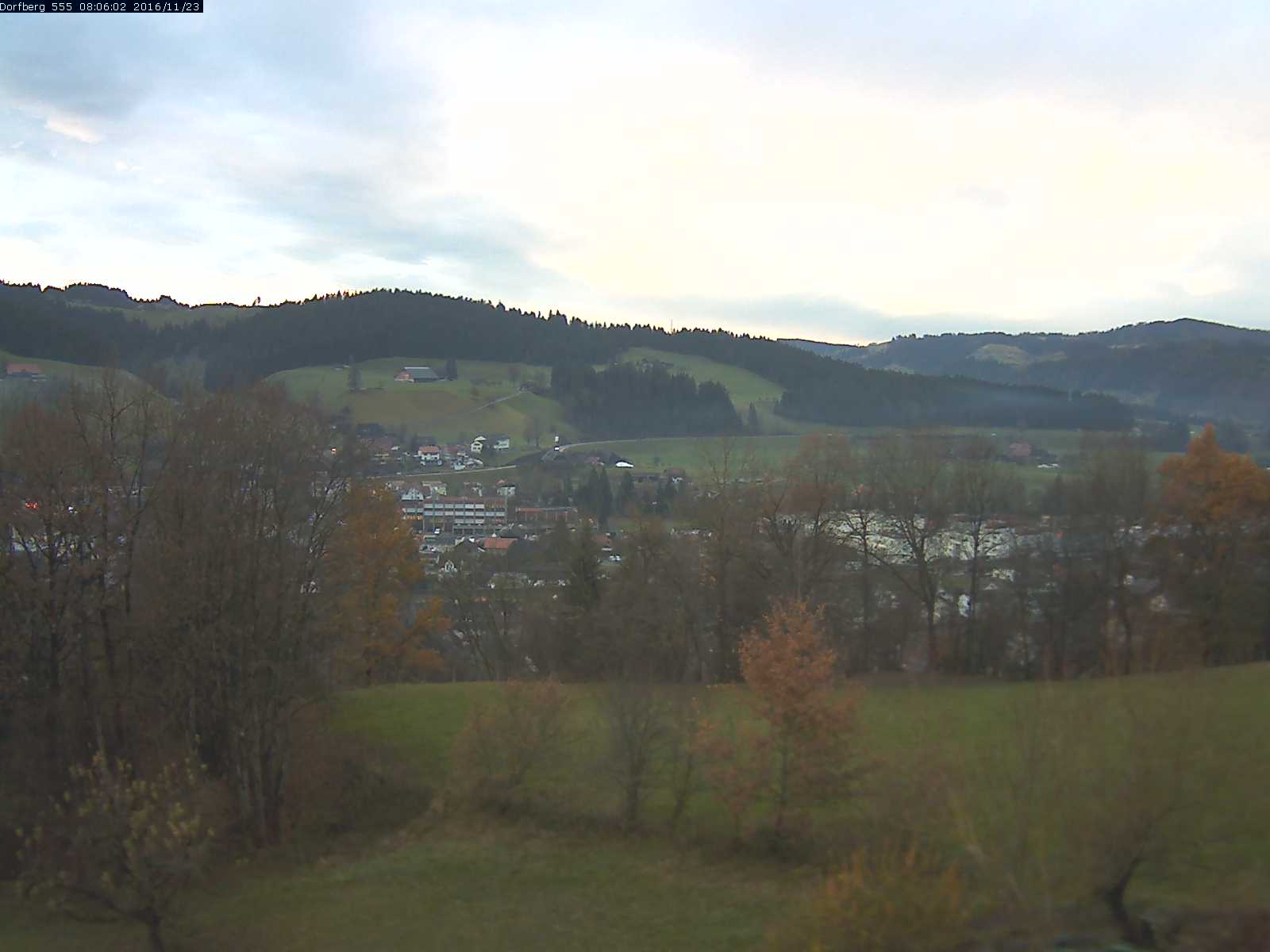 Webcam-Bild: Aussicht vom Dorfberg in Langnau 20161123-080601