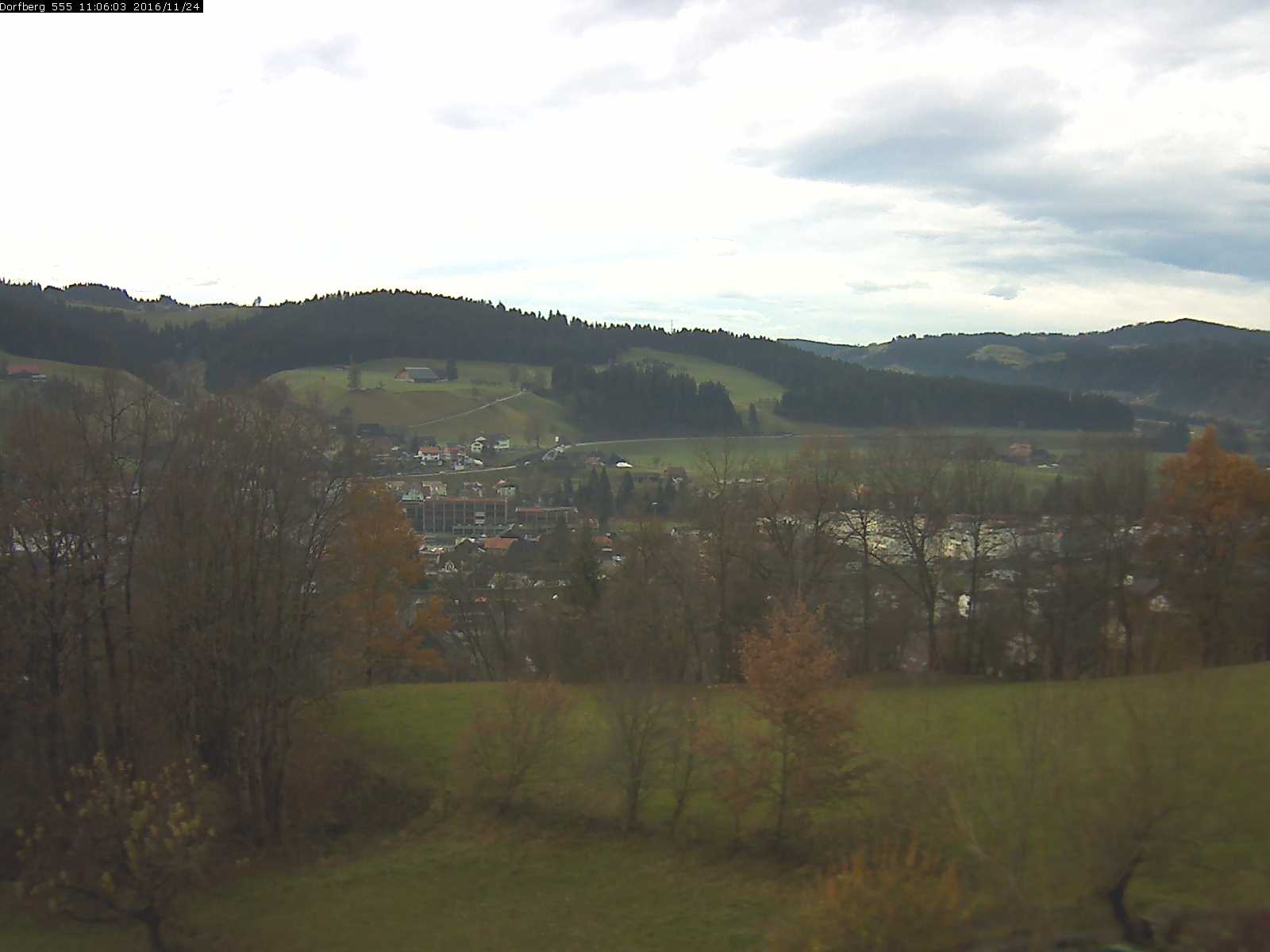 Webcam-Bild: Aussicht vom Dorfberg in Langnau 20161124-110601