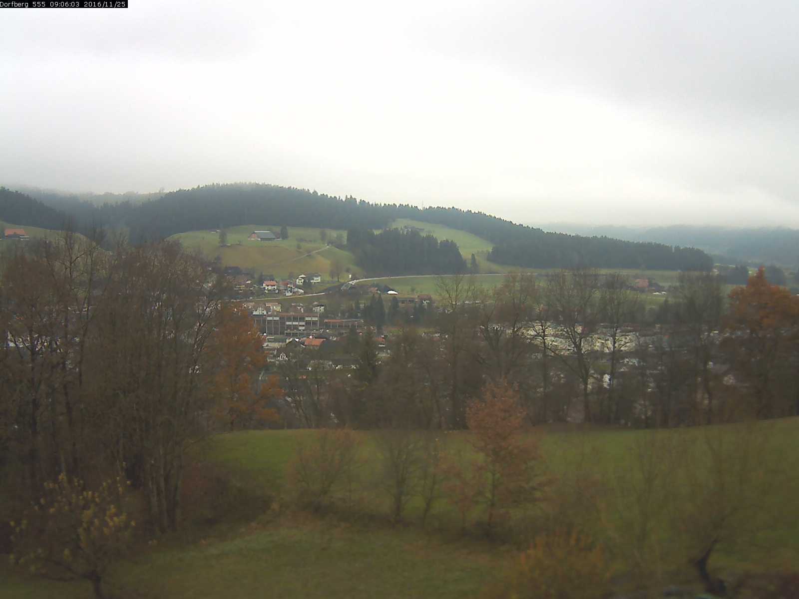 Webcam-Bild: Aussicht vom Dorfberg in Langnau 20161125-090601