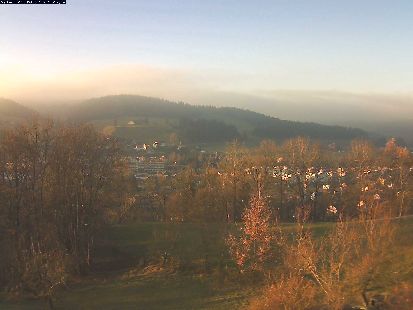 Webcam-Bild: Aussicht vom Dorfberg in Langnau 20161204-090601