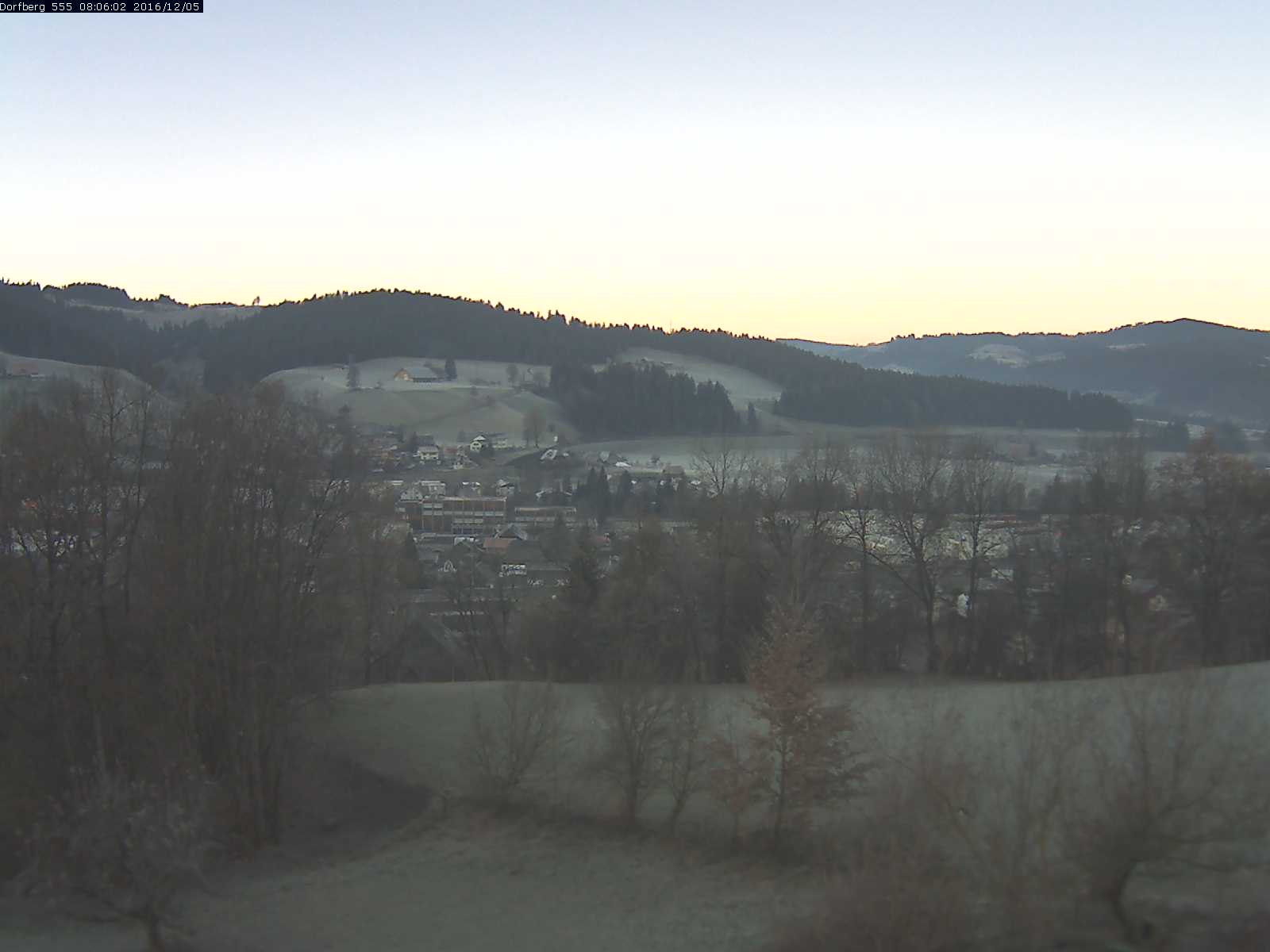 Webcam-Bild: Aussicht vom Dorfberg in Langnau 20161205-080601